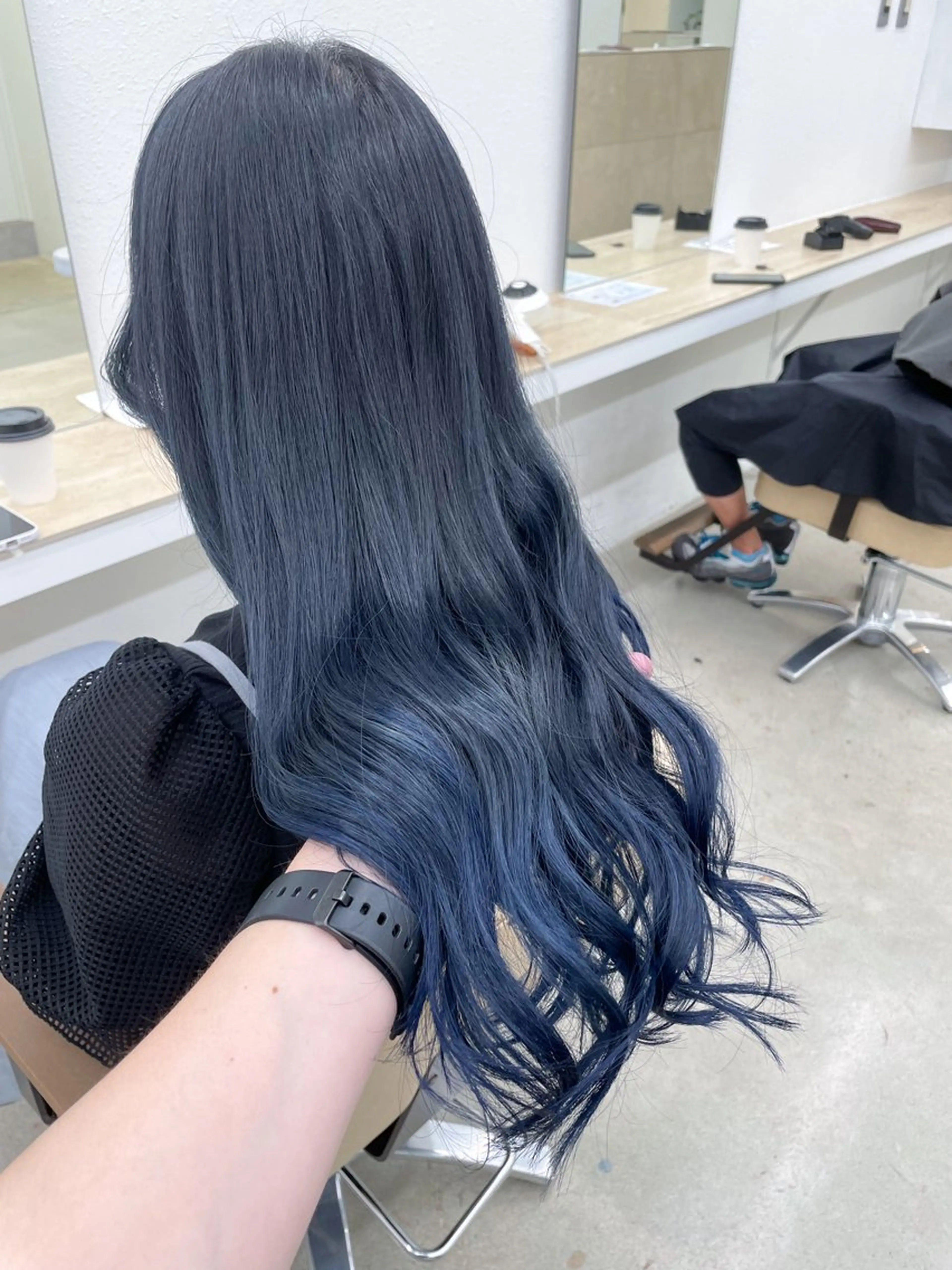 ロング カラー ブリーチ ブルーカラー ケアブリーチ デザインカラー グラデーションカラー ヘアカラー トリートメント ハイトーン/レイヤー /ケアブリーチ石川治のヘアスタイル