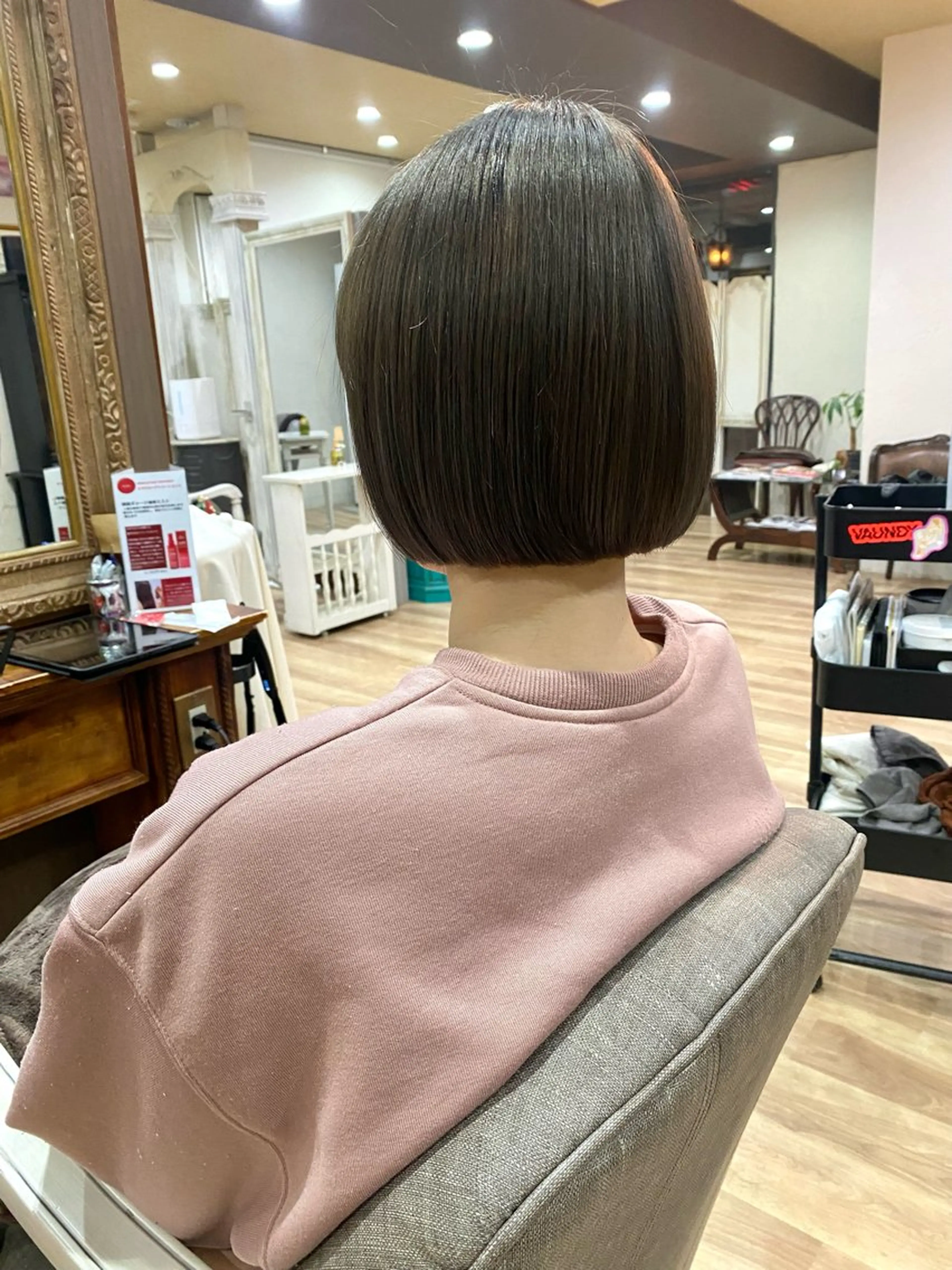 ショート カラー パーマ ヘアアレンジ ボブ カット ヘアカラー トリートメント 東田 恋のヘアスタイル