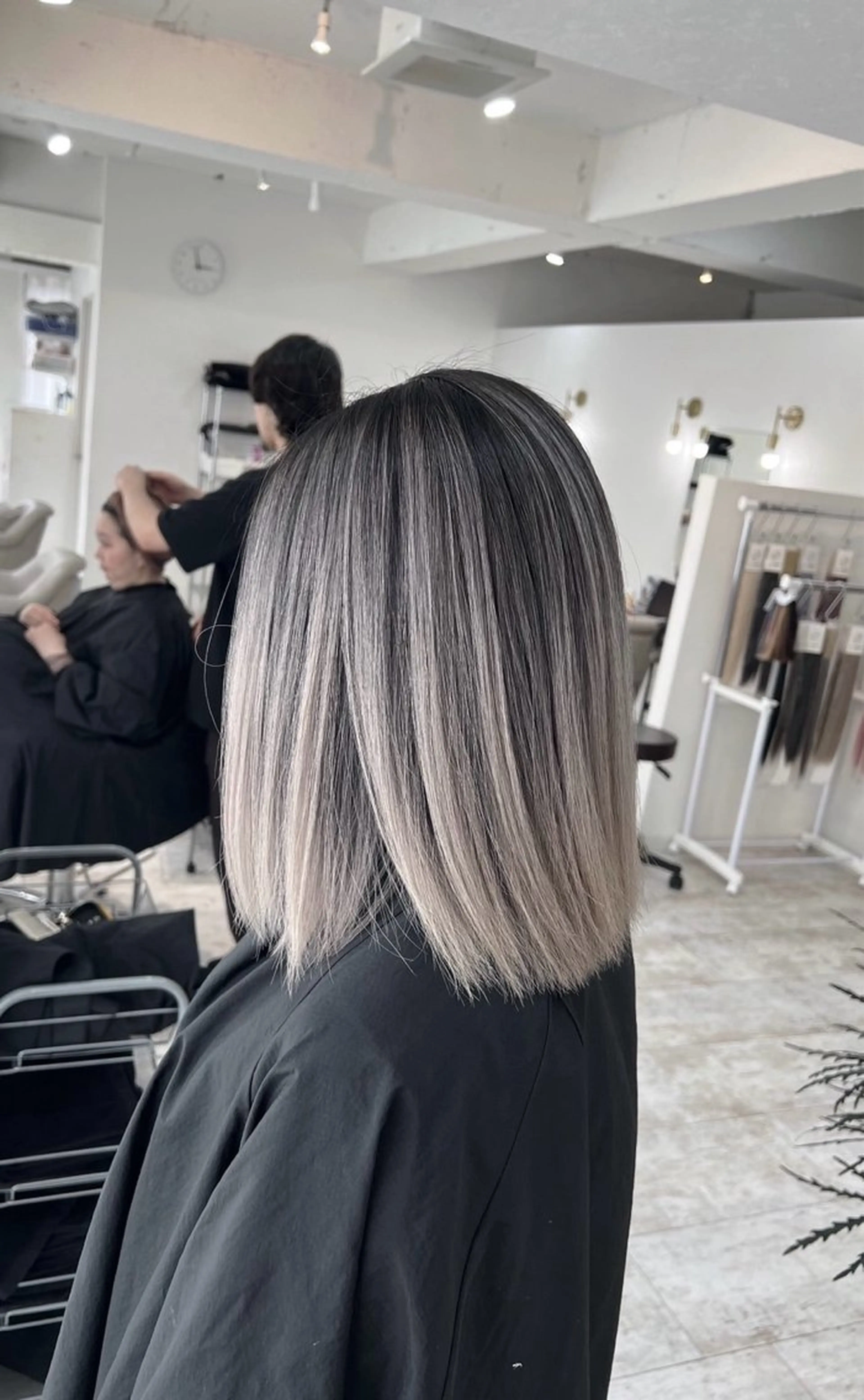 ミディアム カラー バレイヤージュ グレージュ レイヤーカット ヘアカラー トリートメント ROBIN所属・指名数No.1 /NAOYAのヘアスタイル