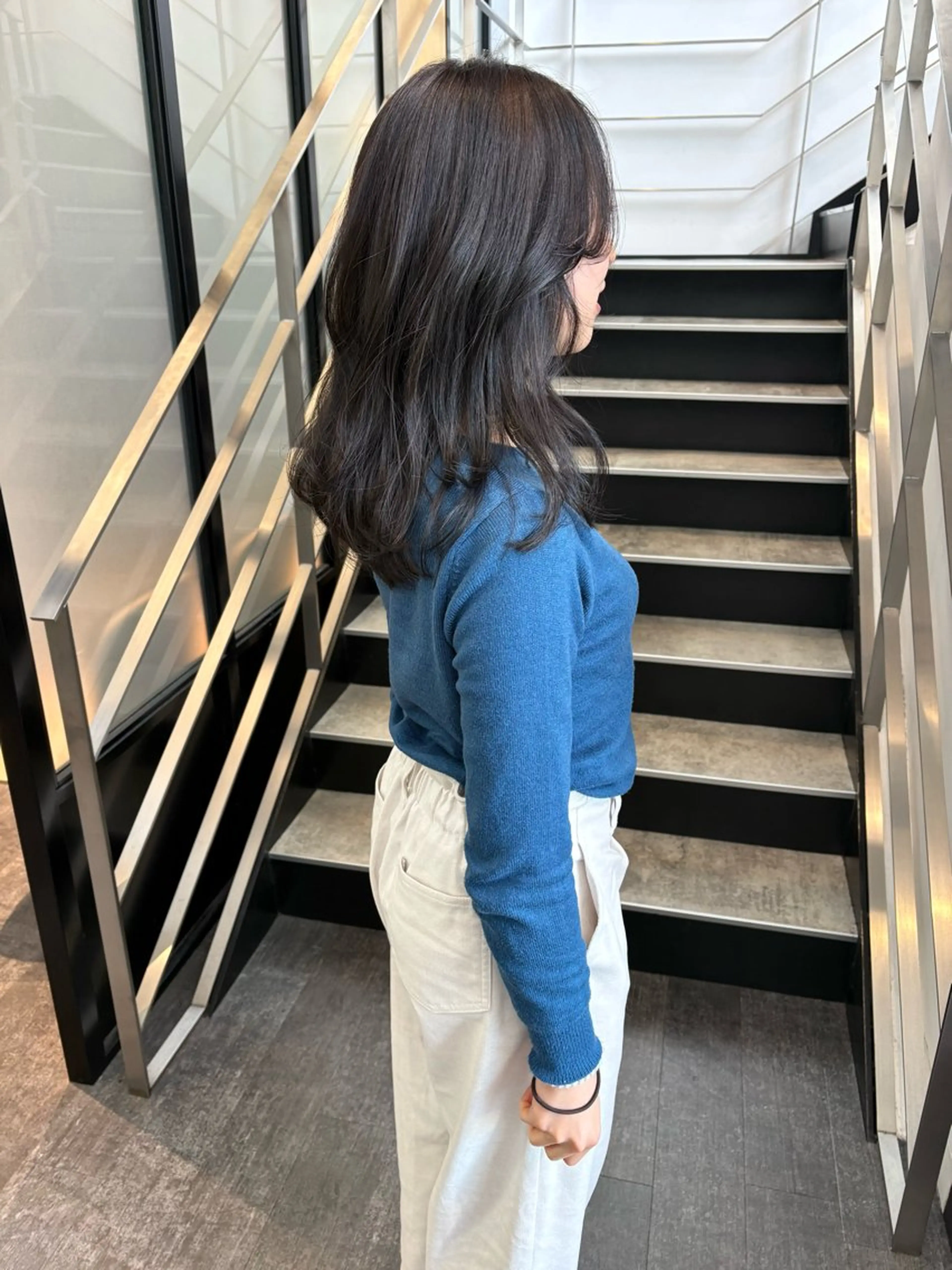 セミロング カラー 透明感カラー 韓国風ヘア カット ヘアカラー mao | 柔らか艶カラー🫧のヘアスタイル