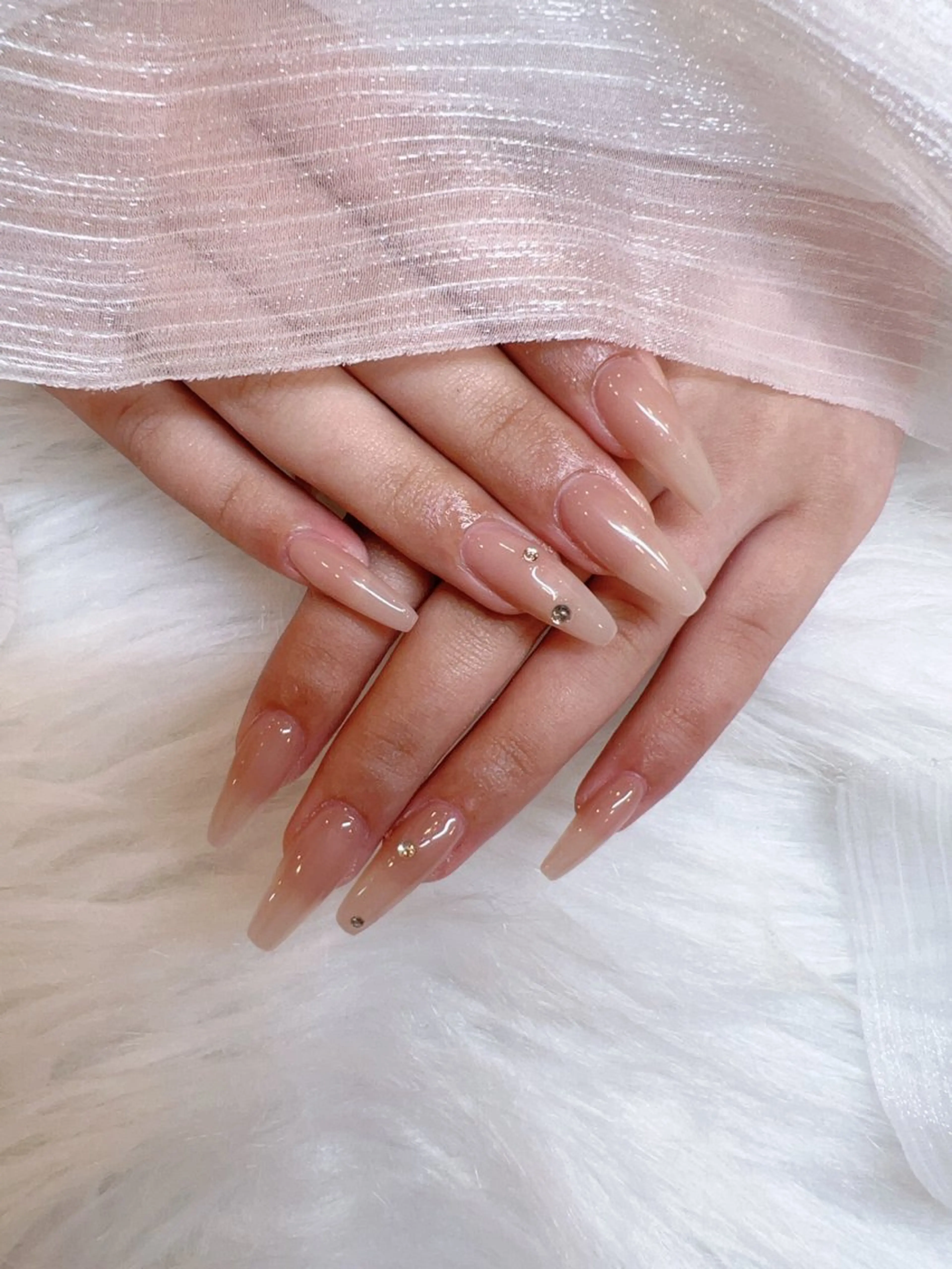 チップ長さ出しワンカラー&ラメグラデーション(ストーン&パール２個サービスの写真