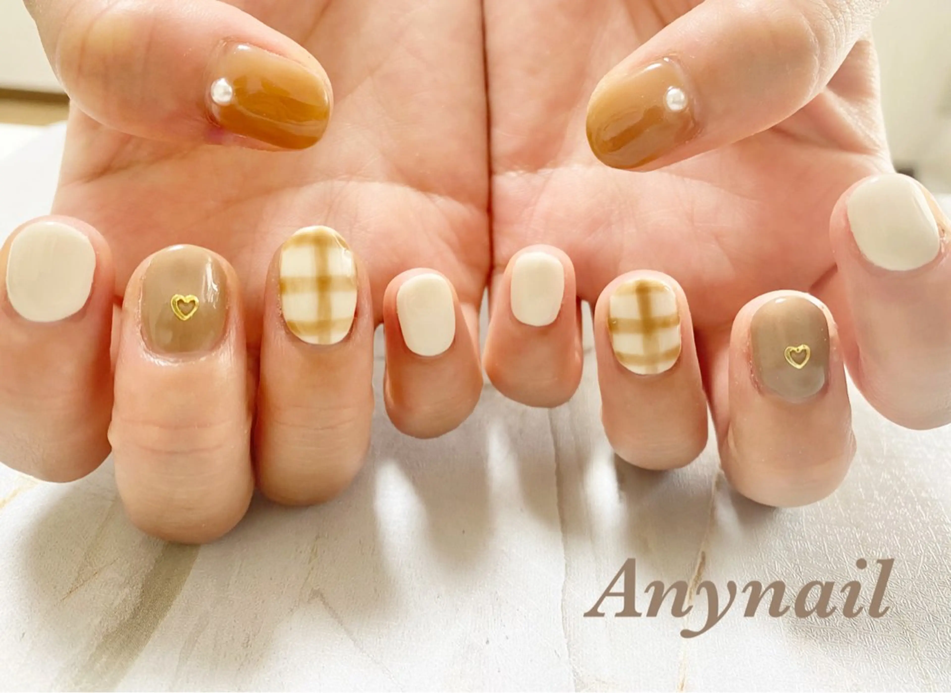 ネイル ブルー ブラウン ハート オフィスネイル ショートネイル ハンドネイル 岩澤 恵子のネイルデザイン