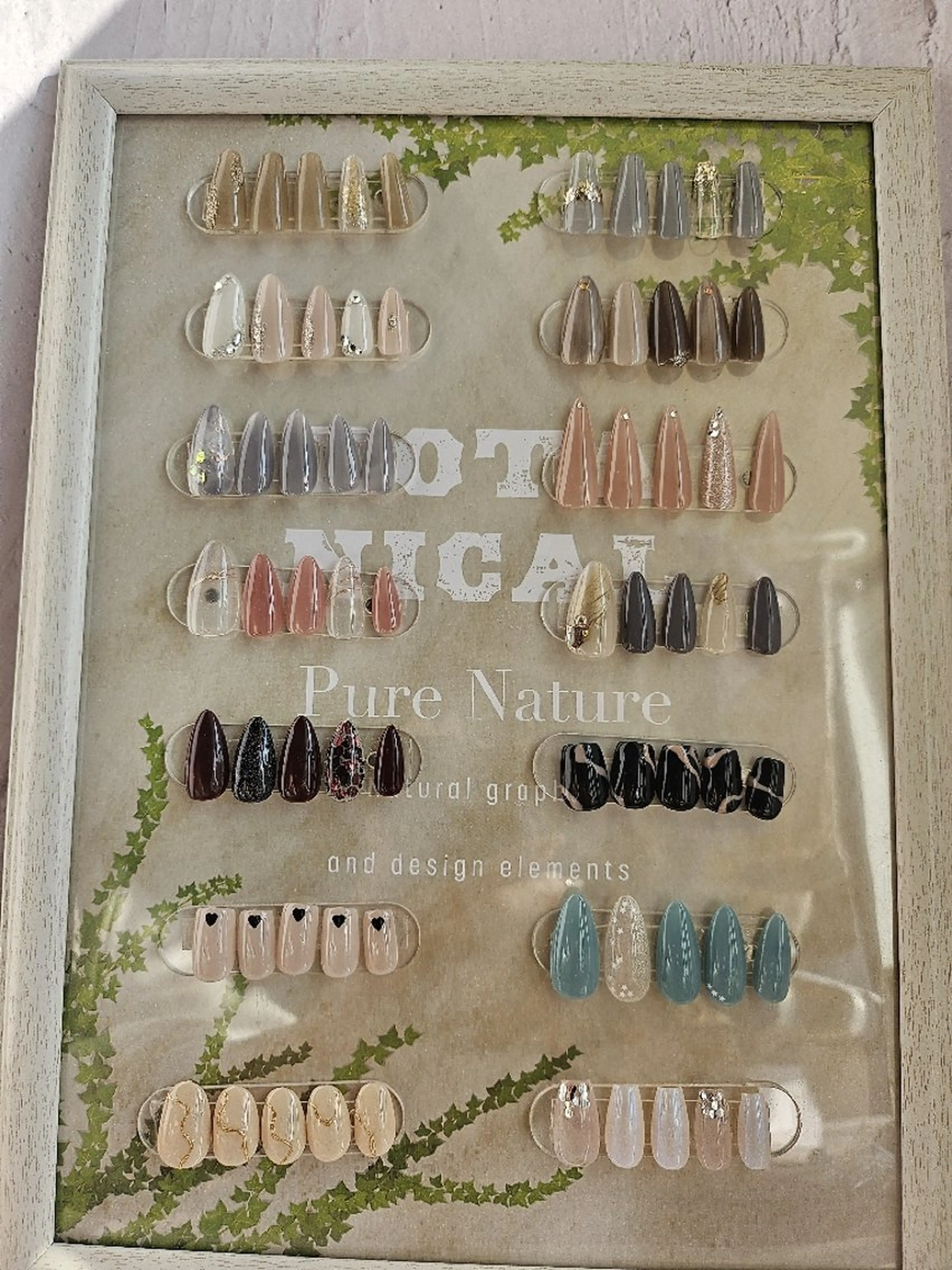 ネイル シンプルネイル ハンドネイル Noah'snail   のネイルデザイン