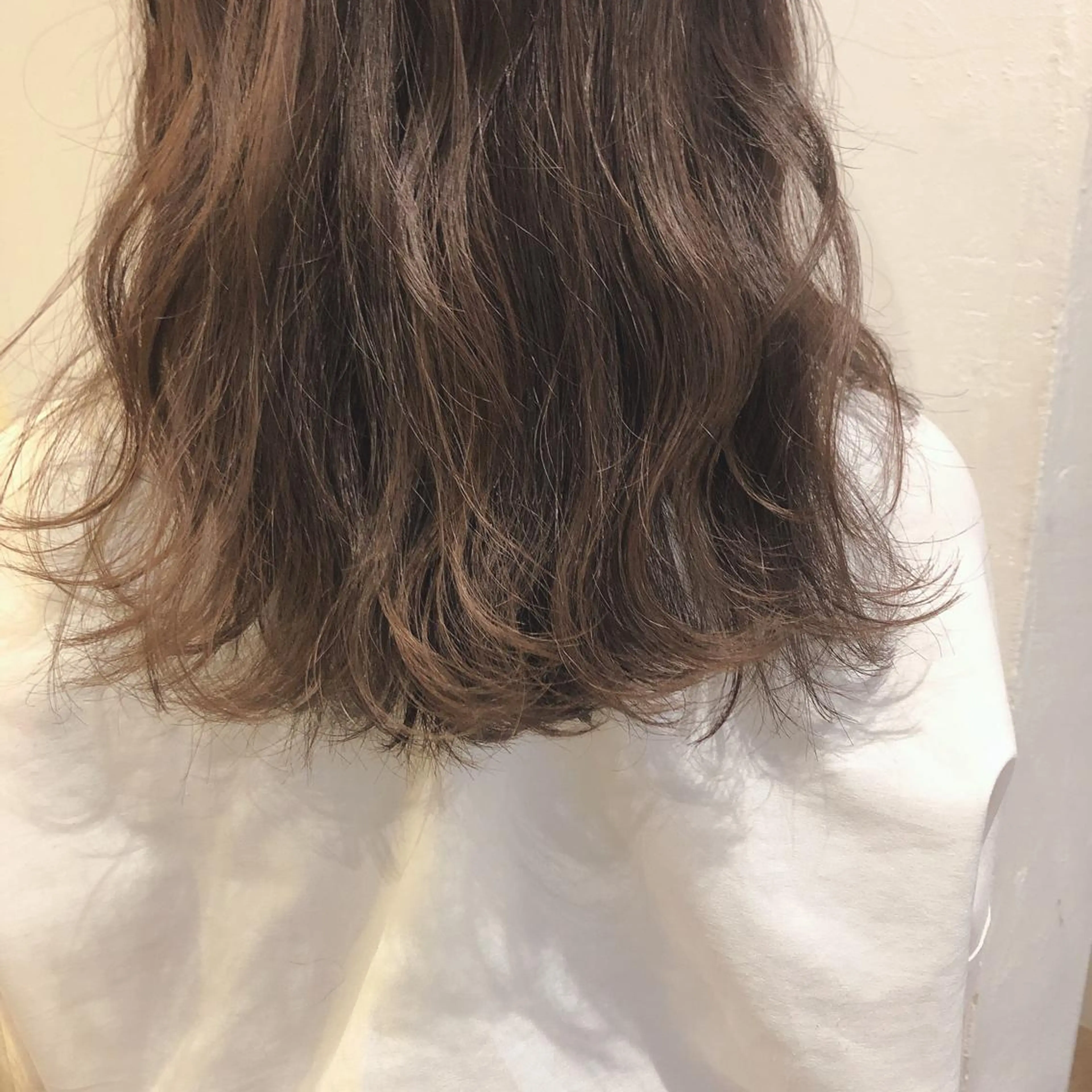 セミロング カラー パーマ ヘアアレンジ メンズ キッズ ネイル マツエク・マツパ インナーカラー/ KANAのヘアスタイル