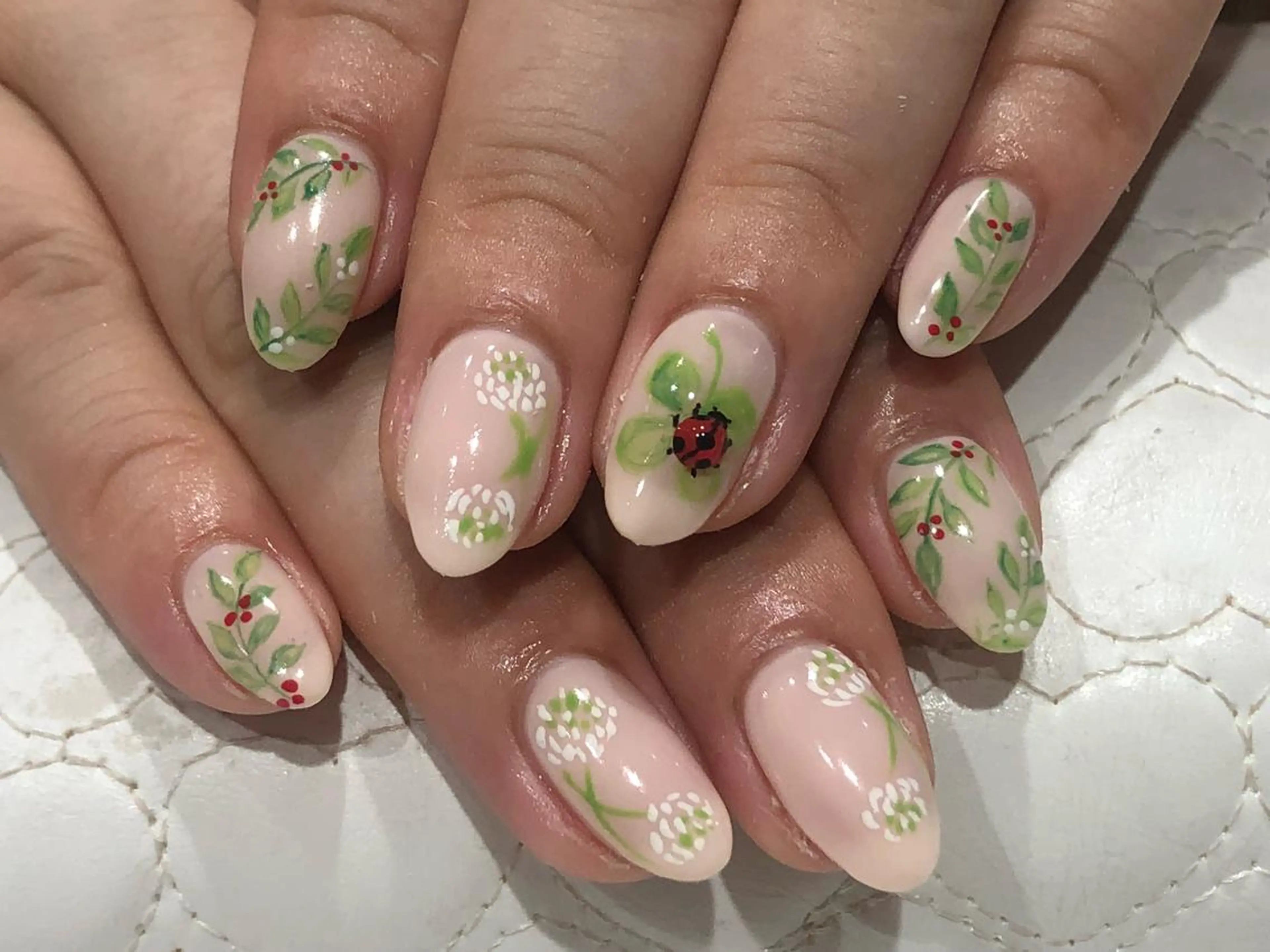 ネイル ハンドネイル Nest 三田のマツエク・マツパデザイン