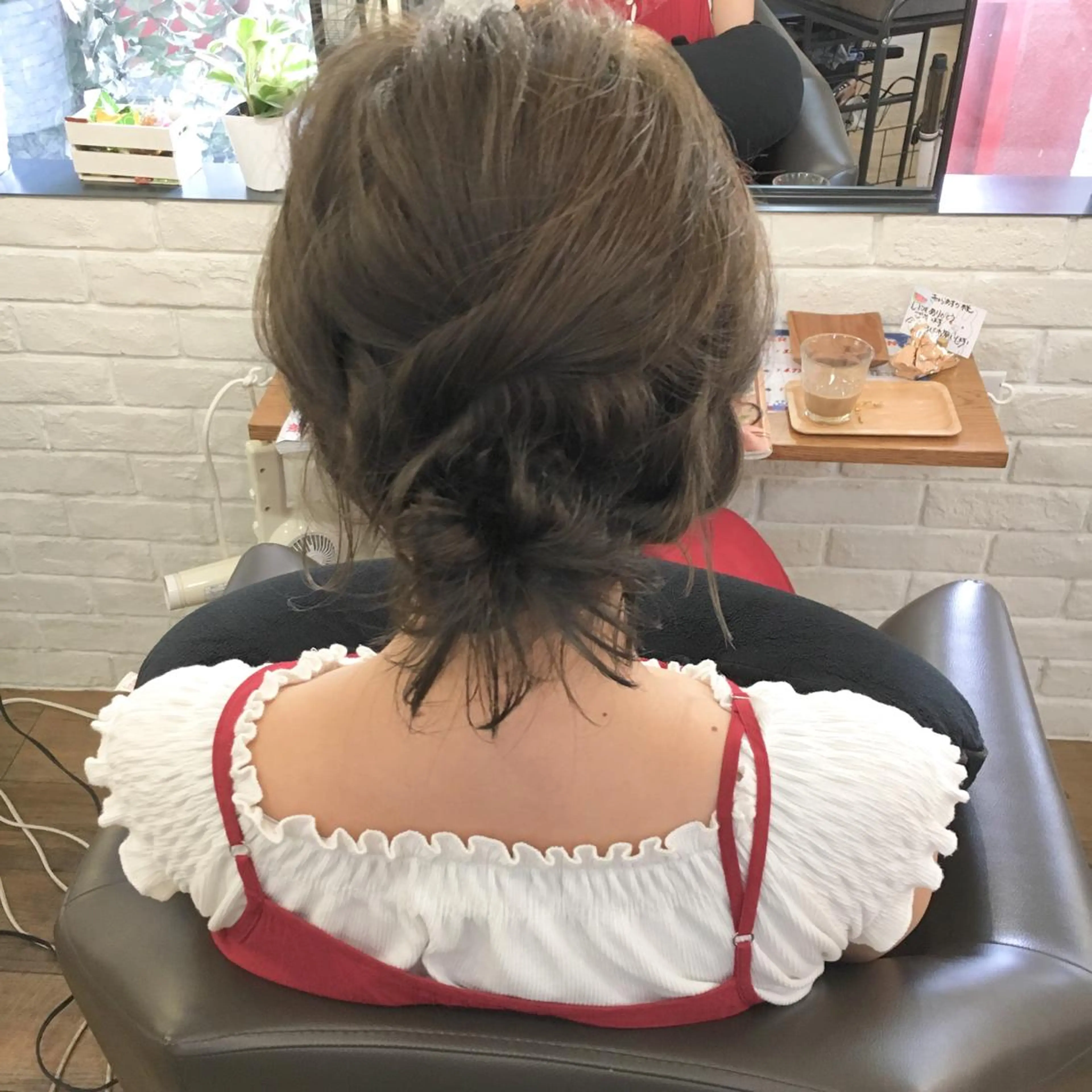 ショート カラー ヘアアレンジ 薬院:今泉/上川美幸 ボブ/顔周りレイヤーのヘアスタイル
