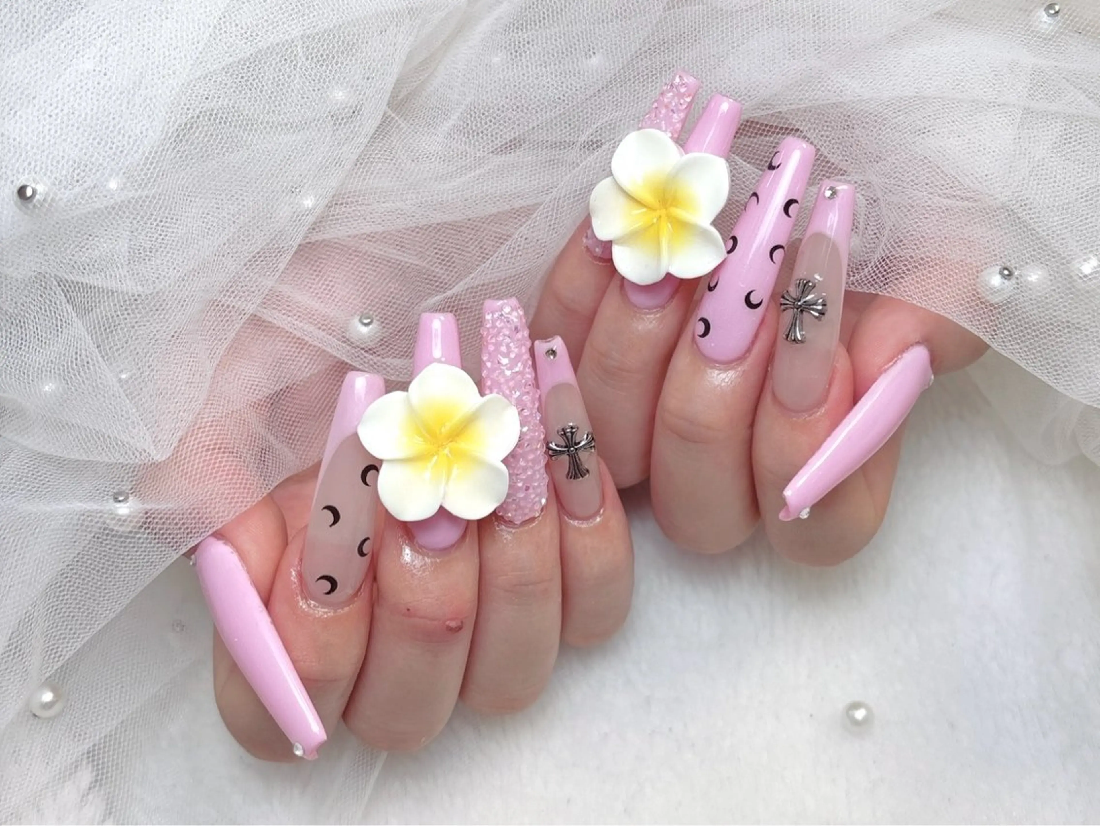 ネイル ハンドネイル ハンドケア R1🎀Nail💕 池袋東口店のネイルデザイン
