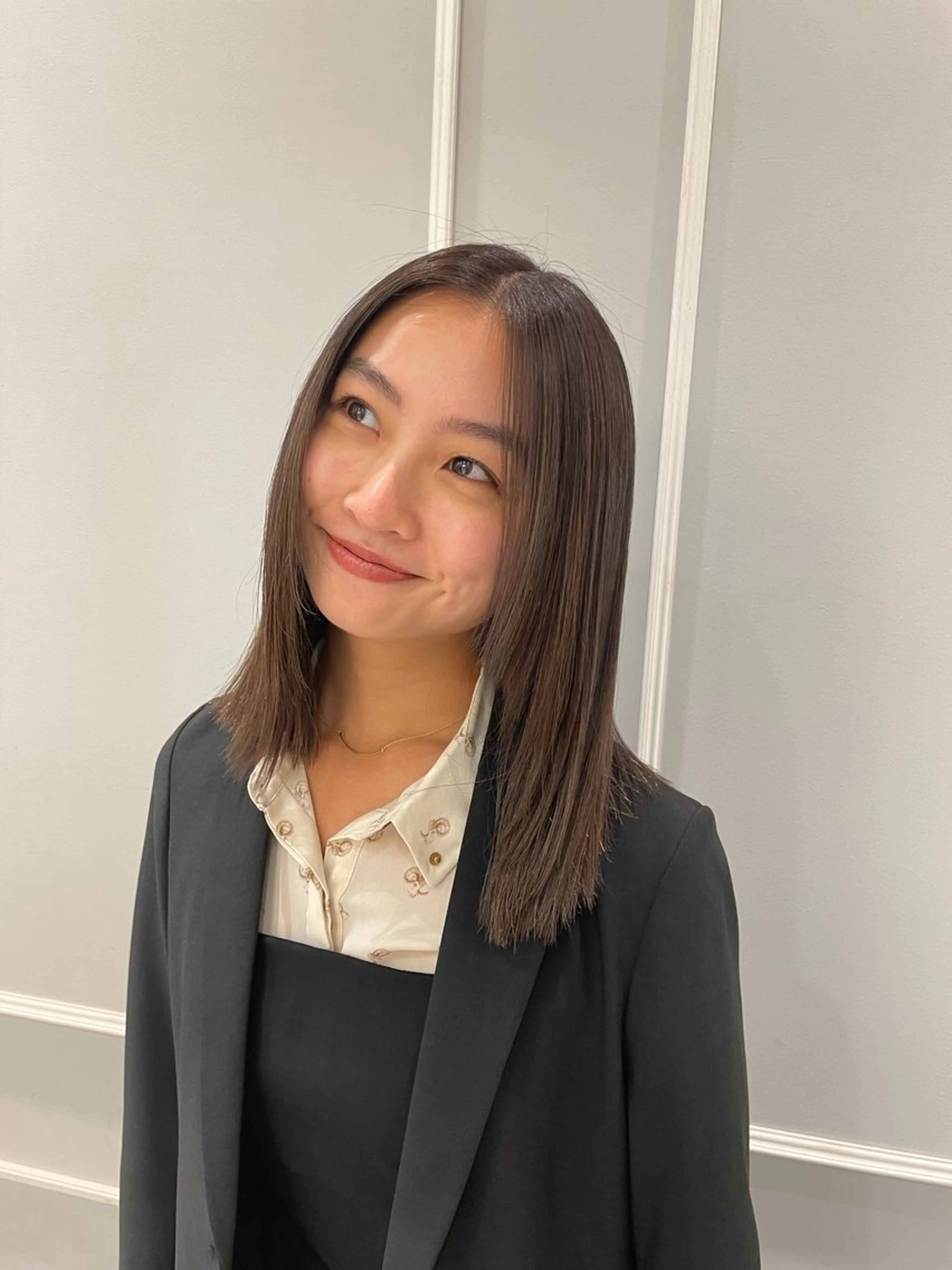 ミディアム カラー カット ヘアカラー トリートメント 🩶赤み消しカラー 🐈‍⬛荻野美思🐾のヘアスタイル