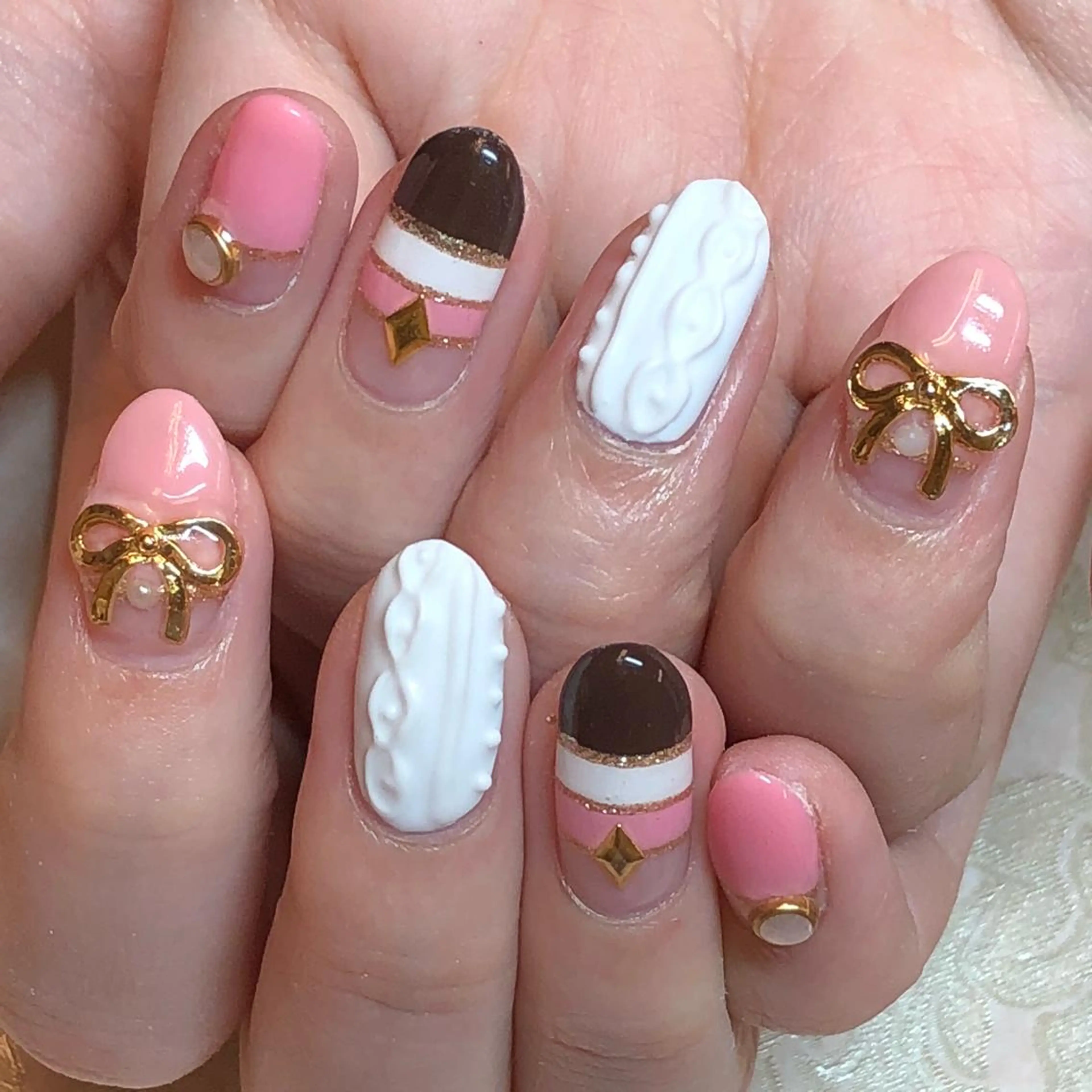 ネイル ジェルネイル リボン バレンタイン KIREIE NAILSのネイルデザイン
