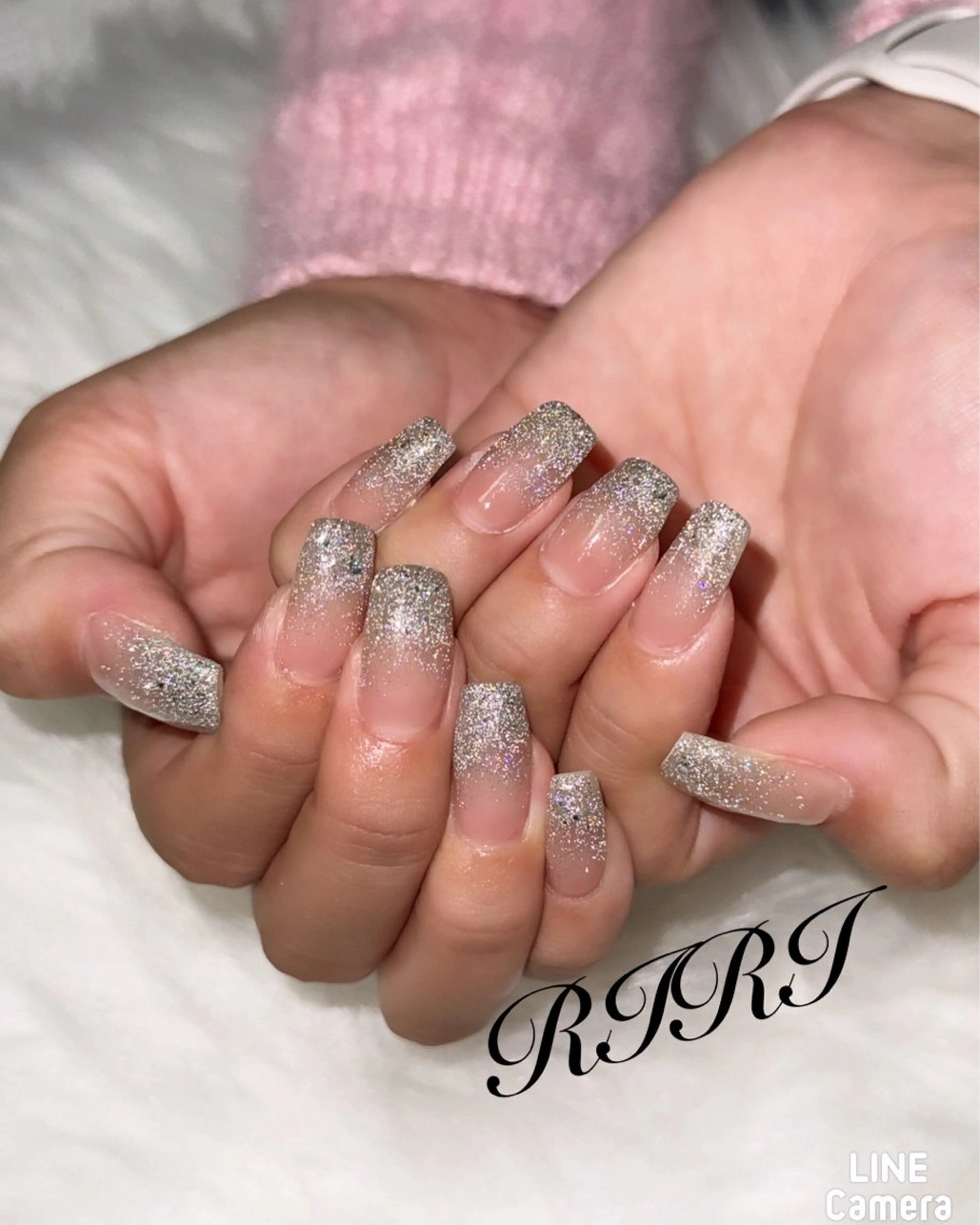 ネイル フラッシュネイル ジェルネイル グラデーション キラキラネイル ラメ(グリッター) ハンドネイル riri オーナーのネイルデザイン