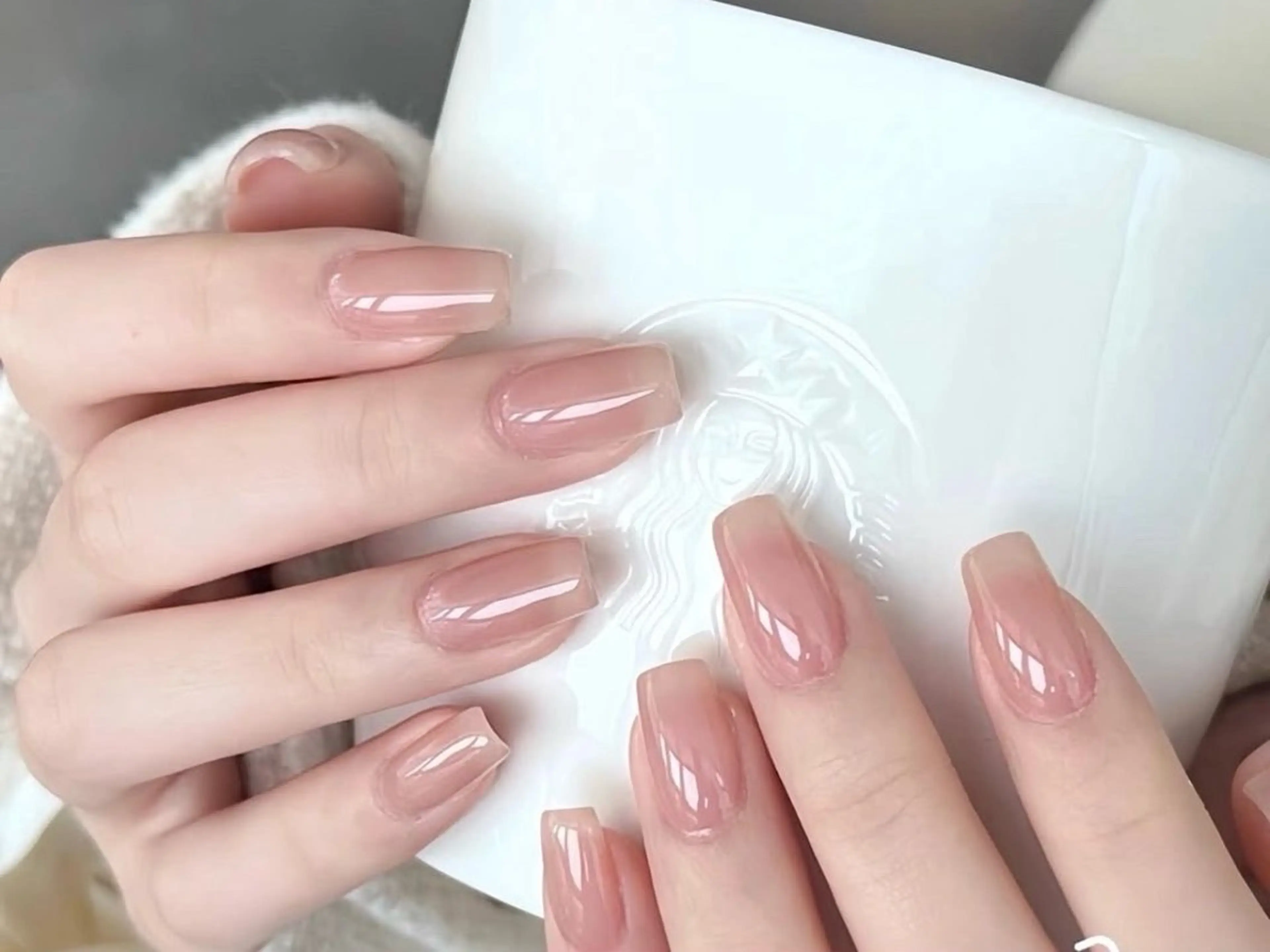 ネイル オーロラネイル 長さ出し フットネイル フレンチネイル ジェルネイル Belle Nail Salonのネイルデザイン