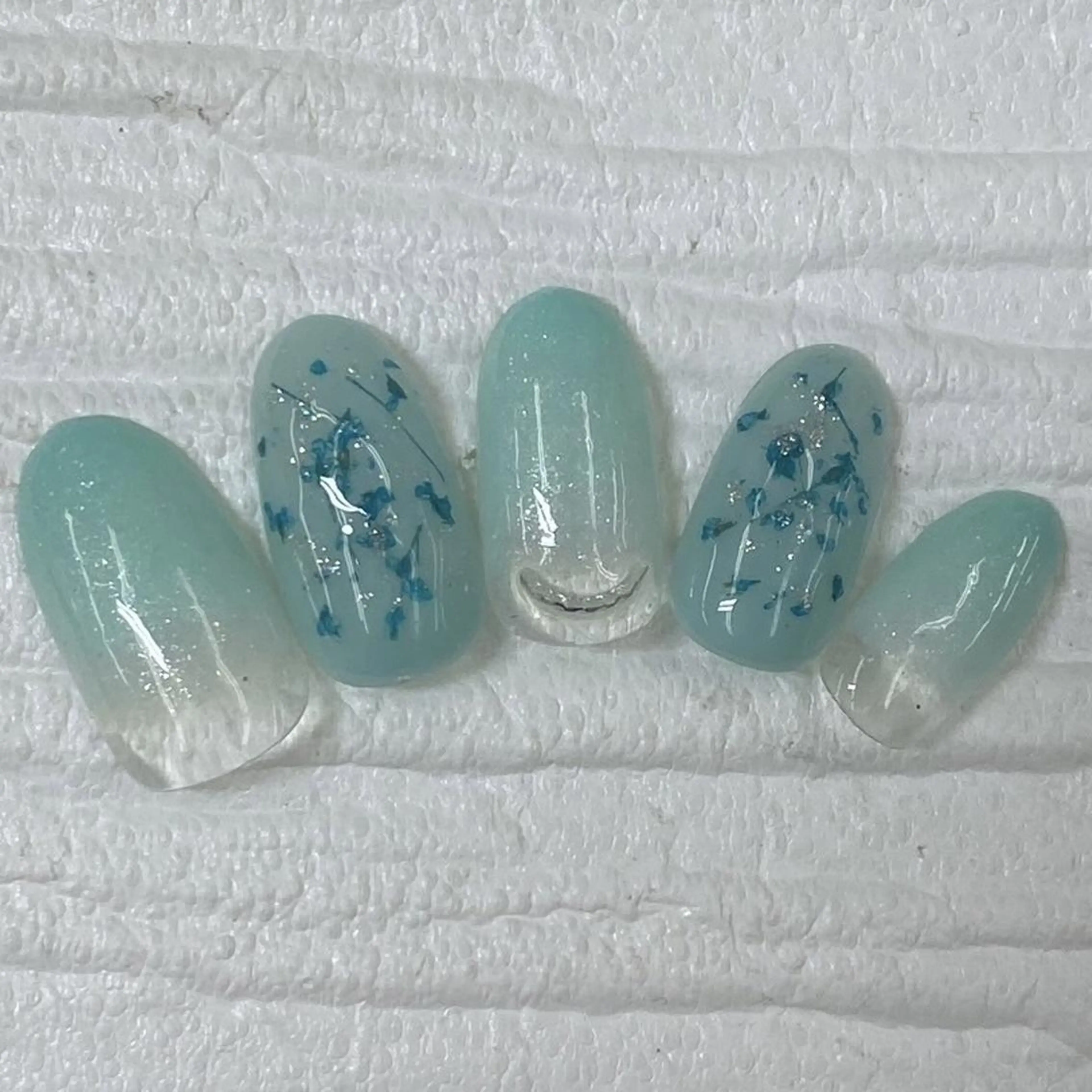 ネイル Nail salon Honey Beeのネイルデザイン