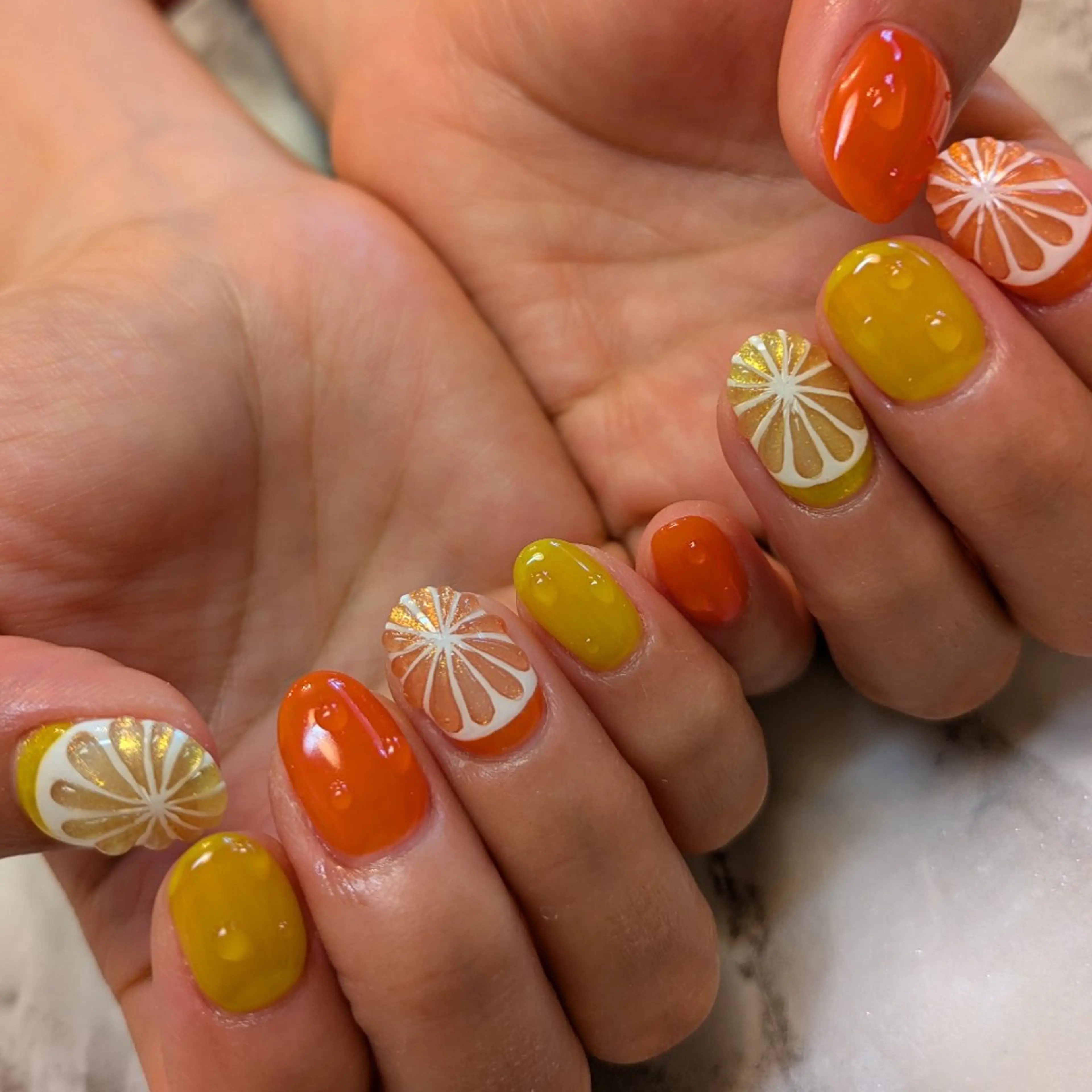 ネイル ジェヌインネイル 河内のネイルデザイン