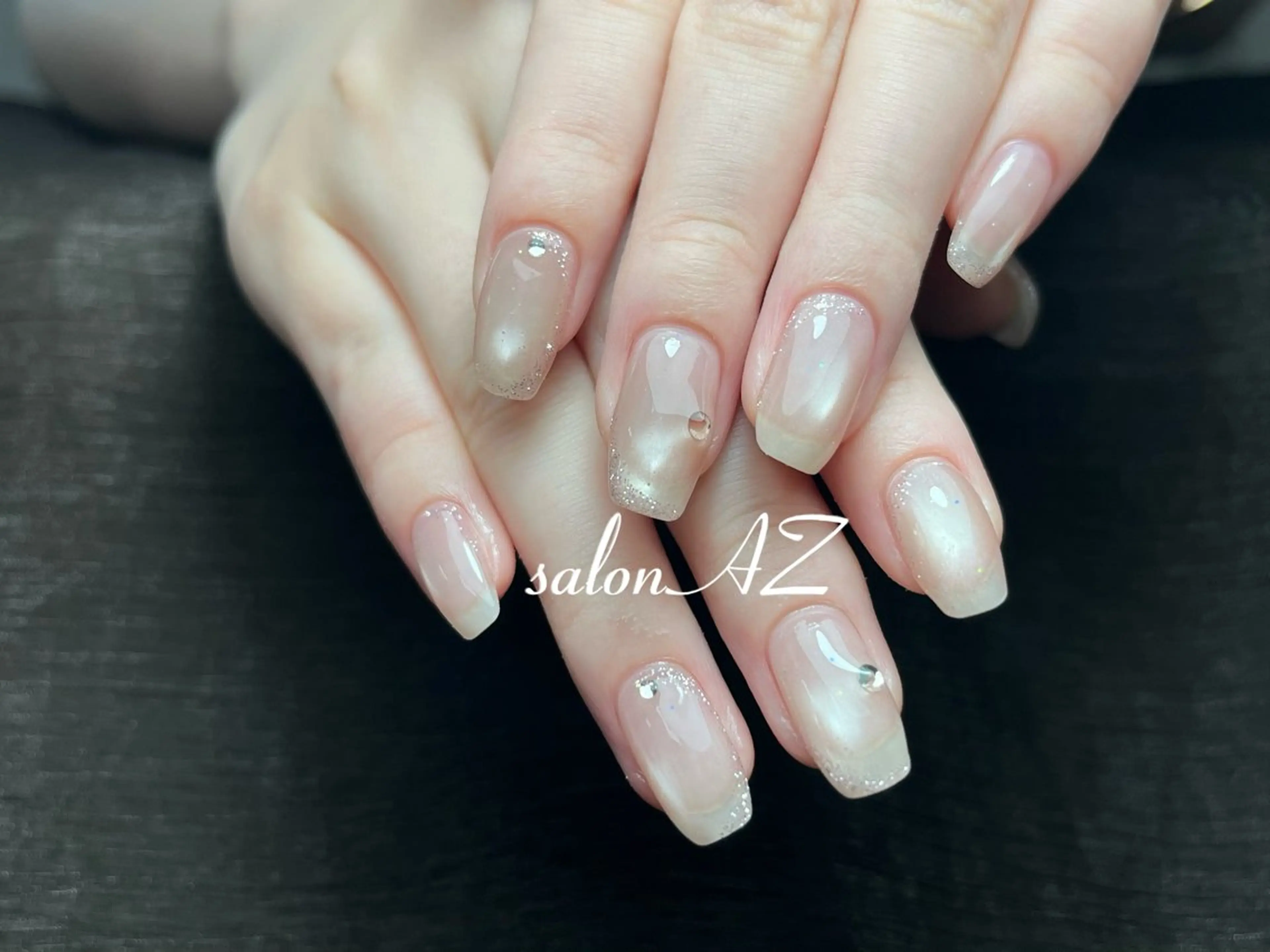 ネイル アートネイル 長さ出し フットネイル フレンチネイル ジェルネイル ハンドネイル salon AZのネイルデザイン