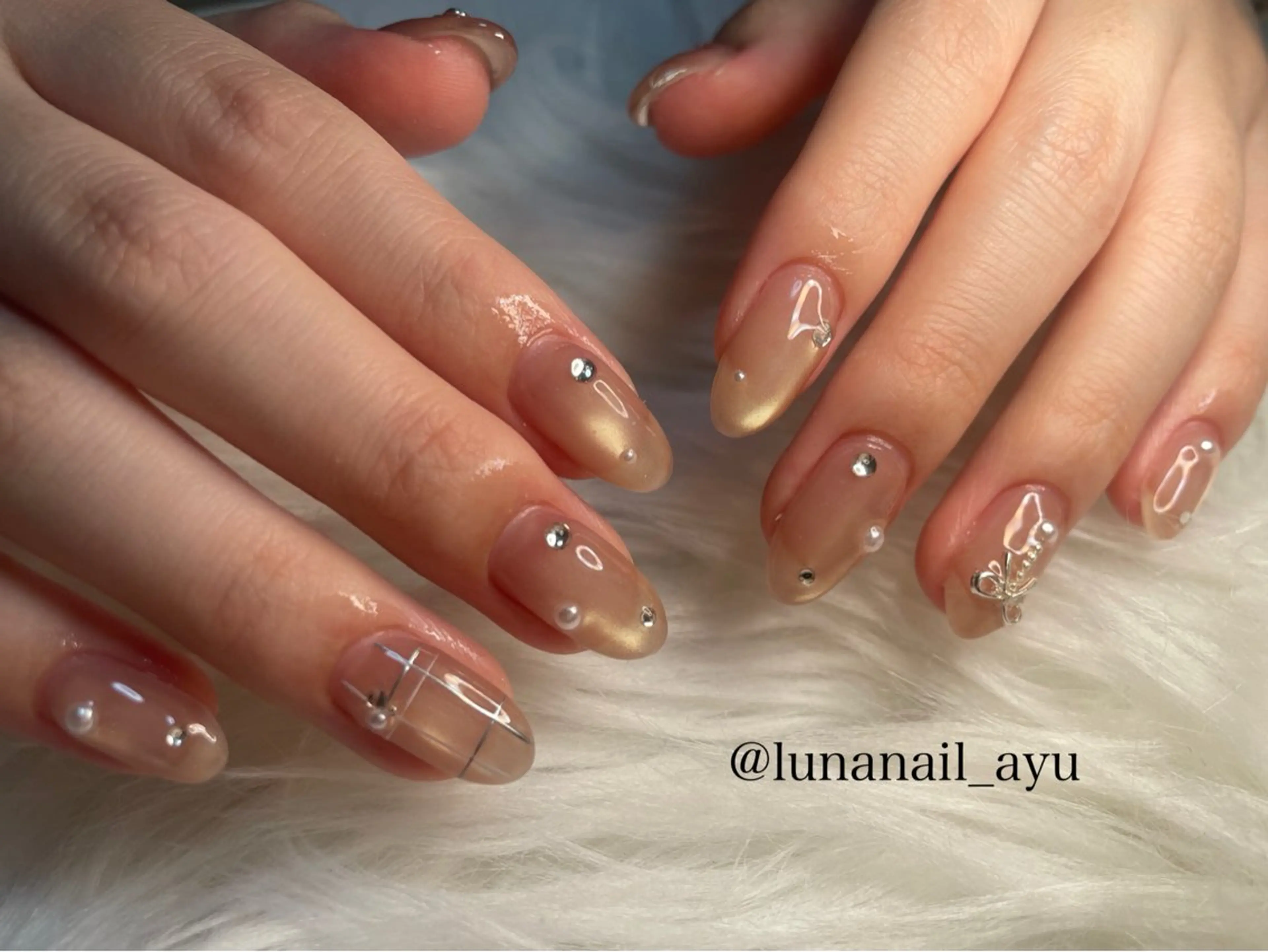 ネイル マグネットネイル 春ネイル ハンドネイル LUNA NAIL ayuのネイルデザイン