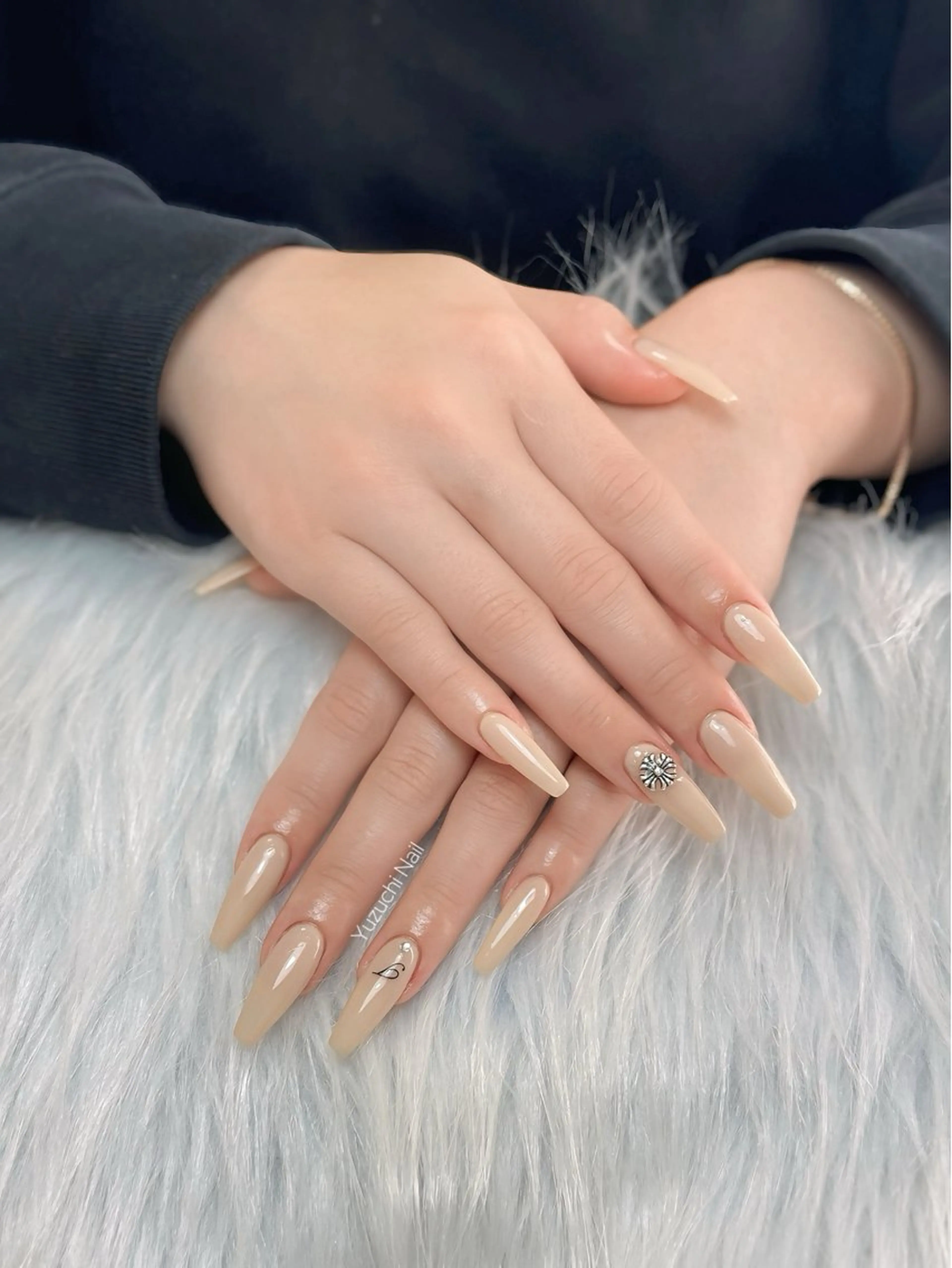 ネイル フットネイル 夏ネイル ワンホンネイル ハンドネイル ハンドケア Yuzuchi Nailのネイルデザイン