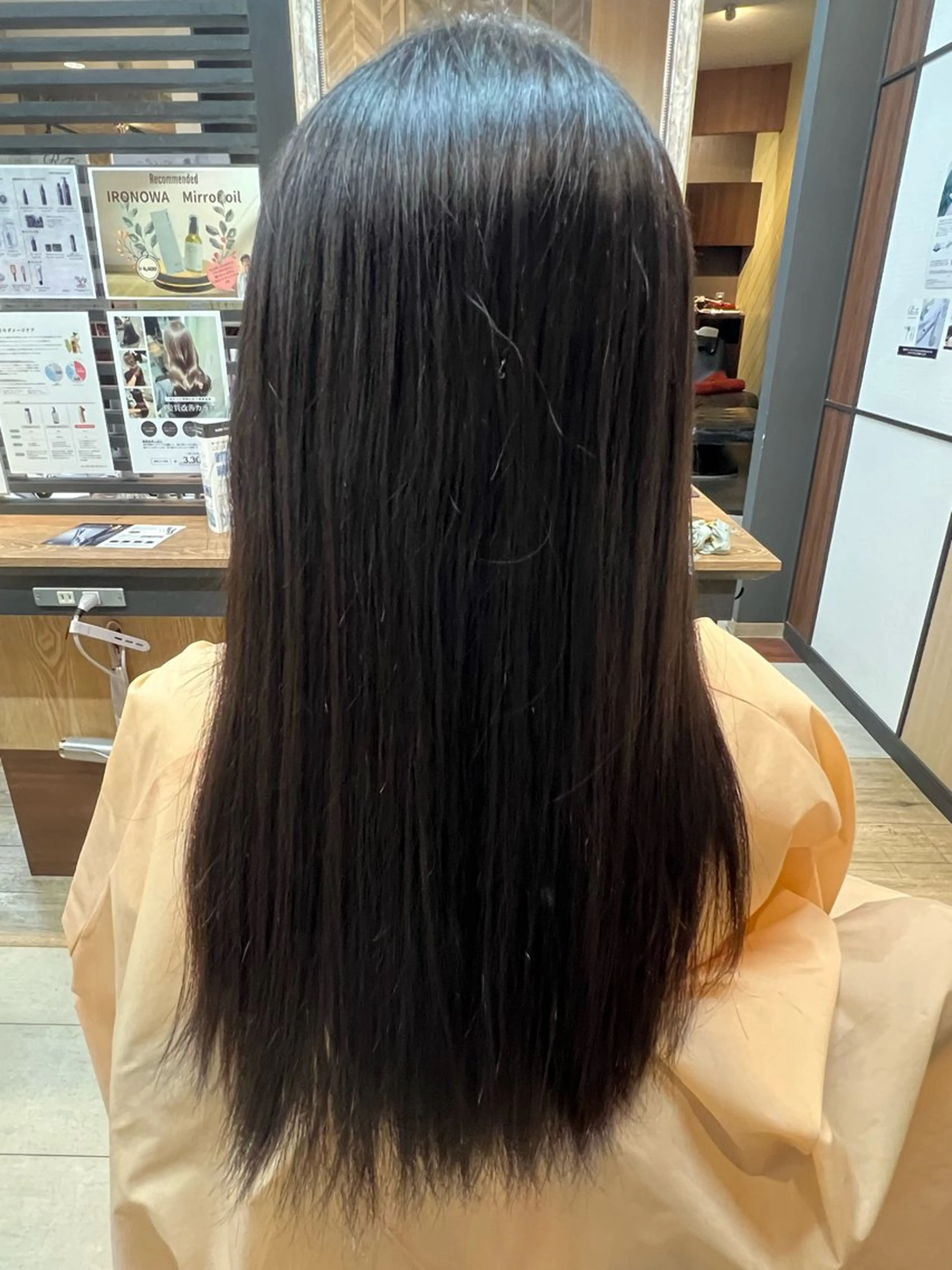 セミロング 縮毛矯正 ナカオ シュウヘイのヘアスタイル