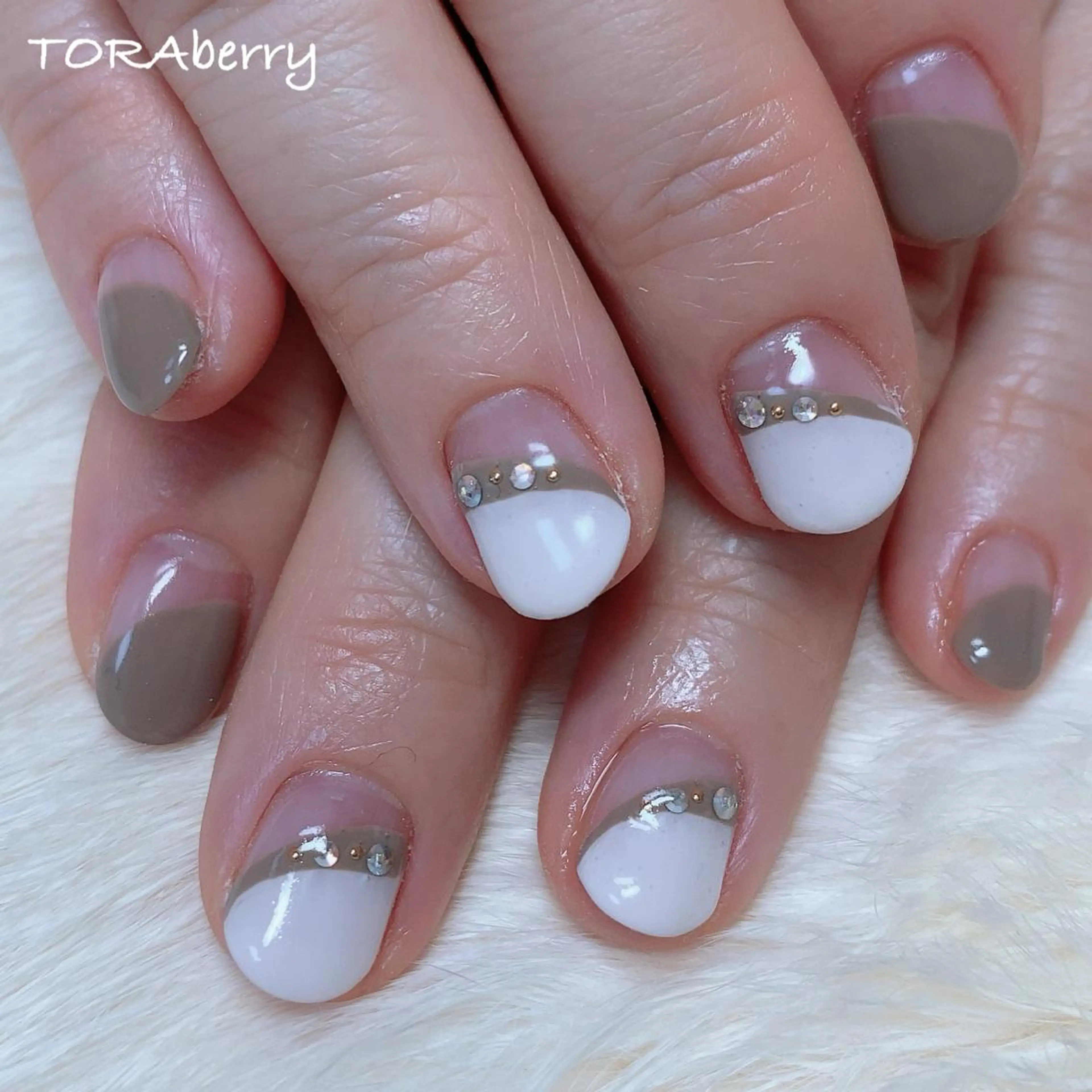 ネイル ハンドネイル ネイリスト なつみのネイルデザイン