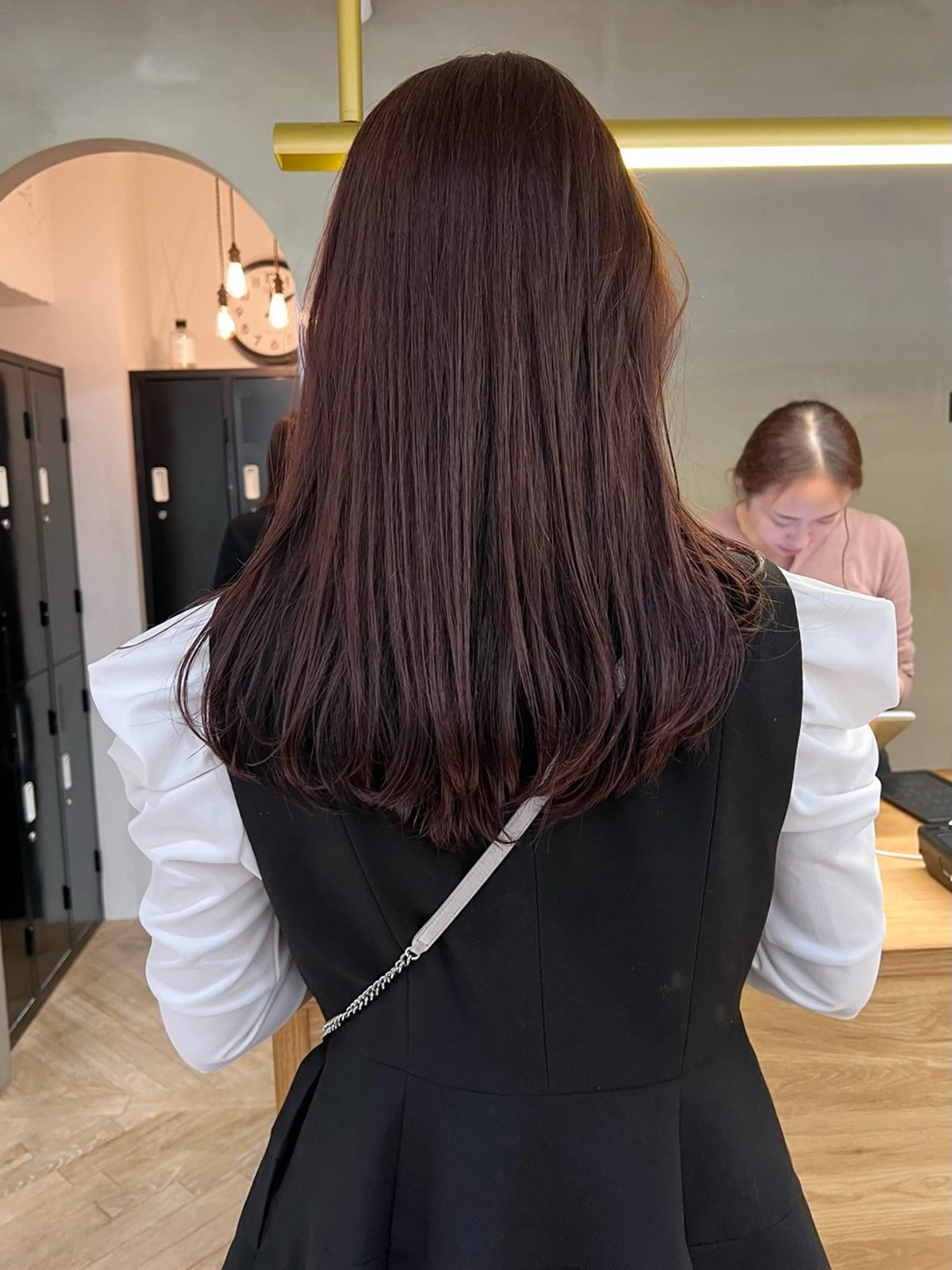 ロング ピンクブラウン 似合わせレイヤー ＆縮毛矯正のヘアスタイル