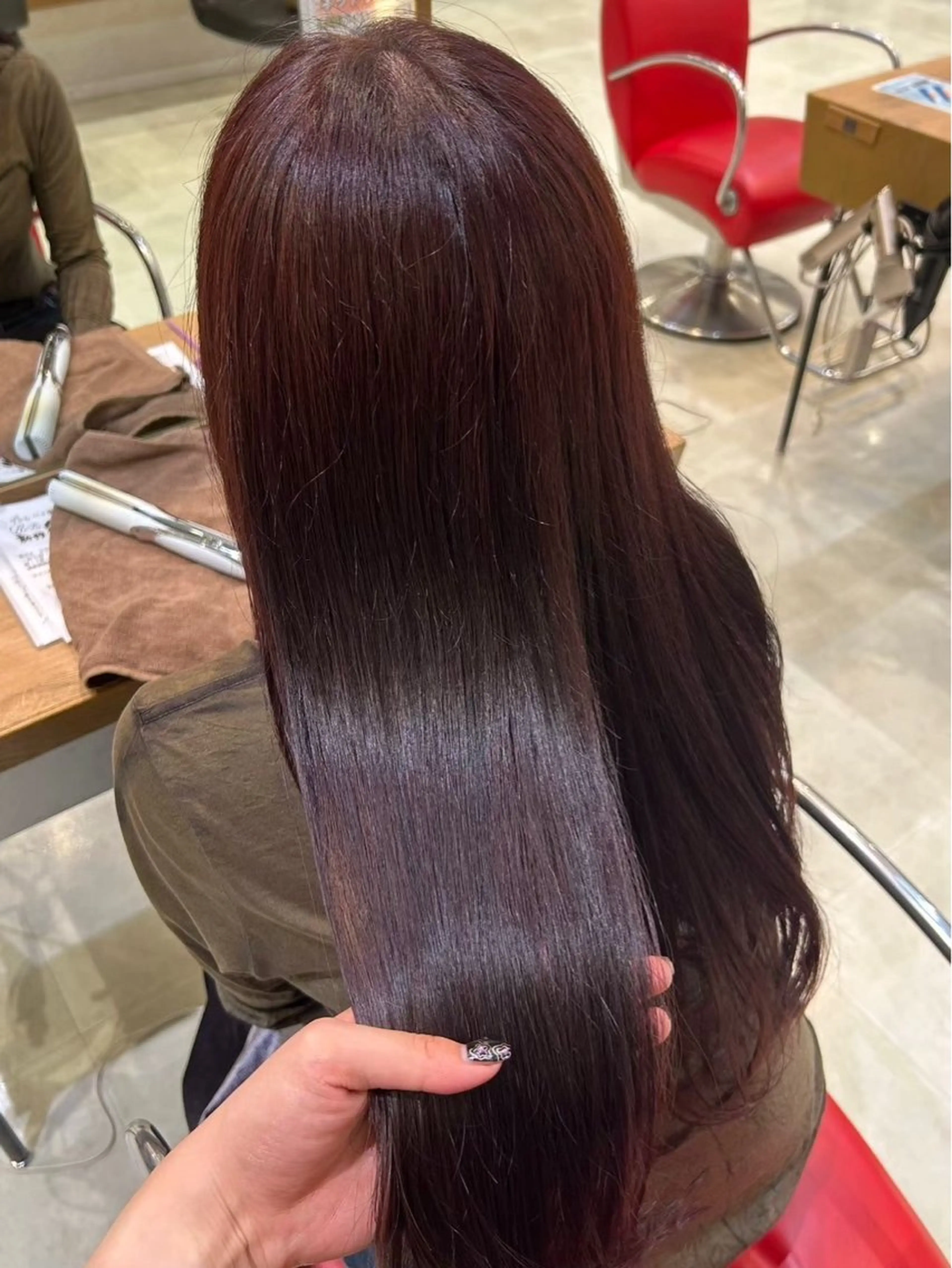ロング トリートメント 遠藤 潤葉のヘアスタイル