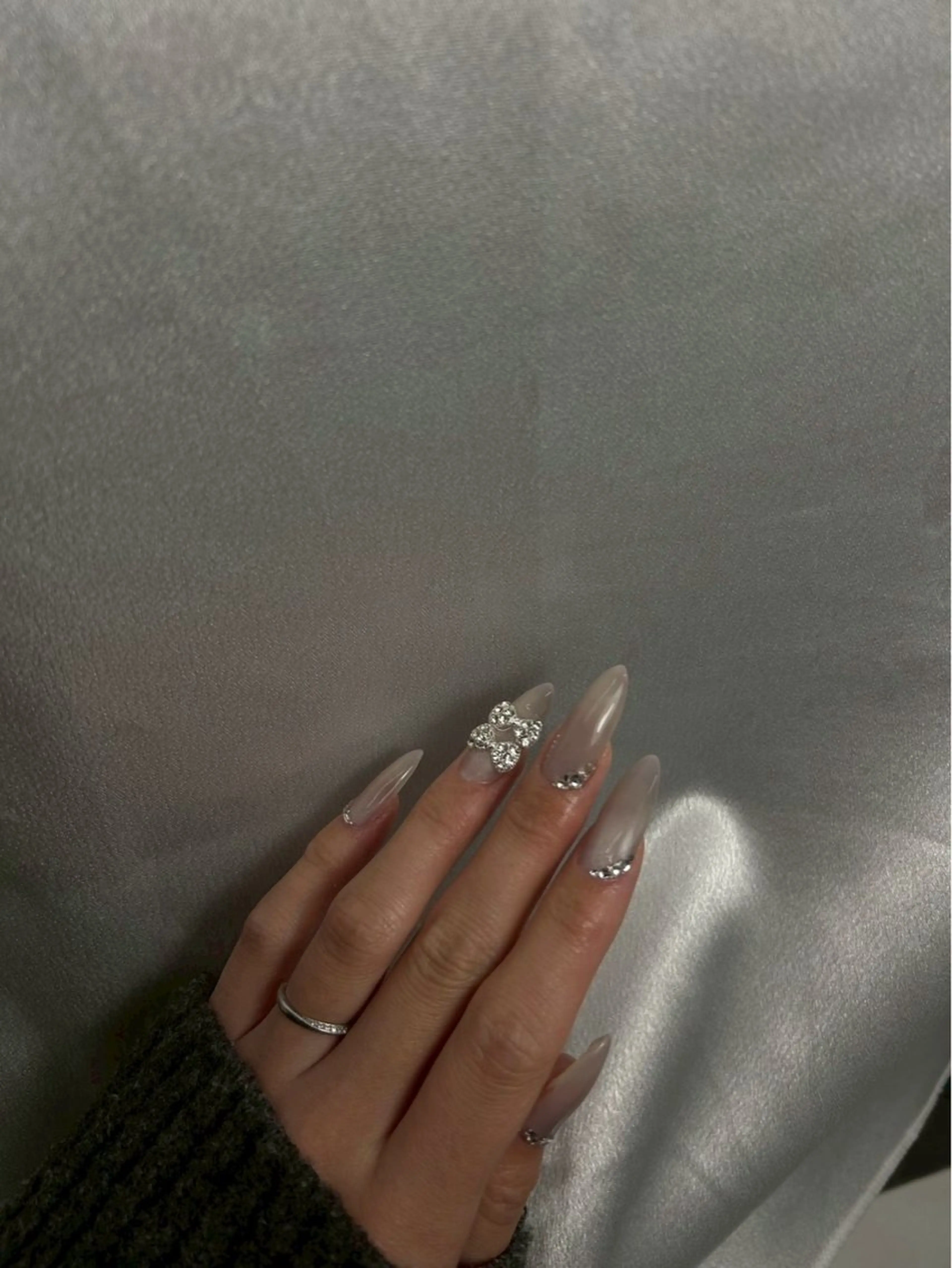 ネイル ハンドネイル 吉田 彩乃のネイルデザイン