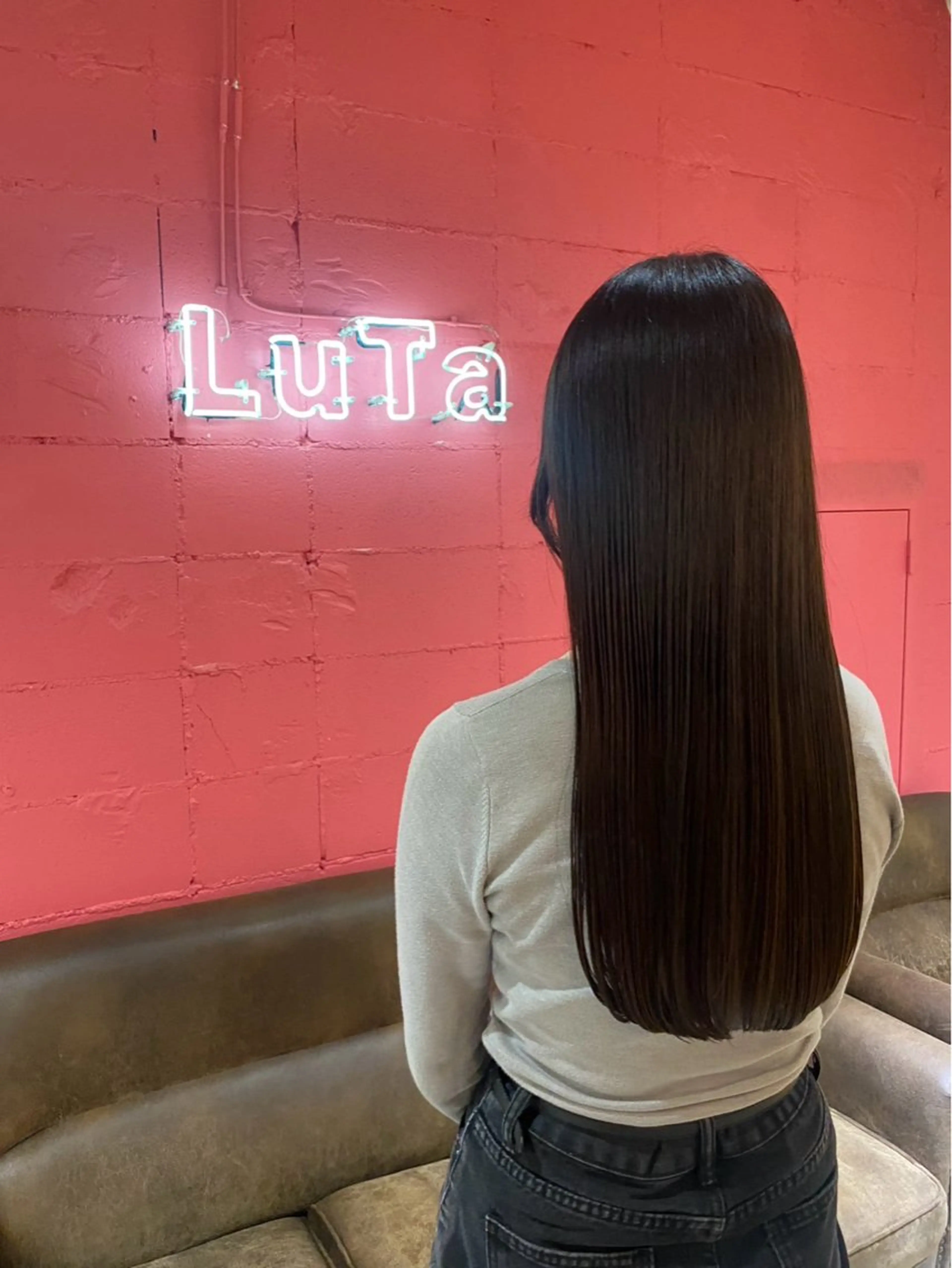 『🌀うねる髪の毛をストレートに！🌀』　　　　　　　　　　　🩵ストレートパーマ＋3stepトリートメント🩵の写真