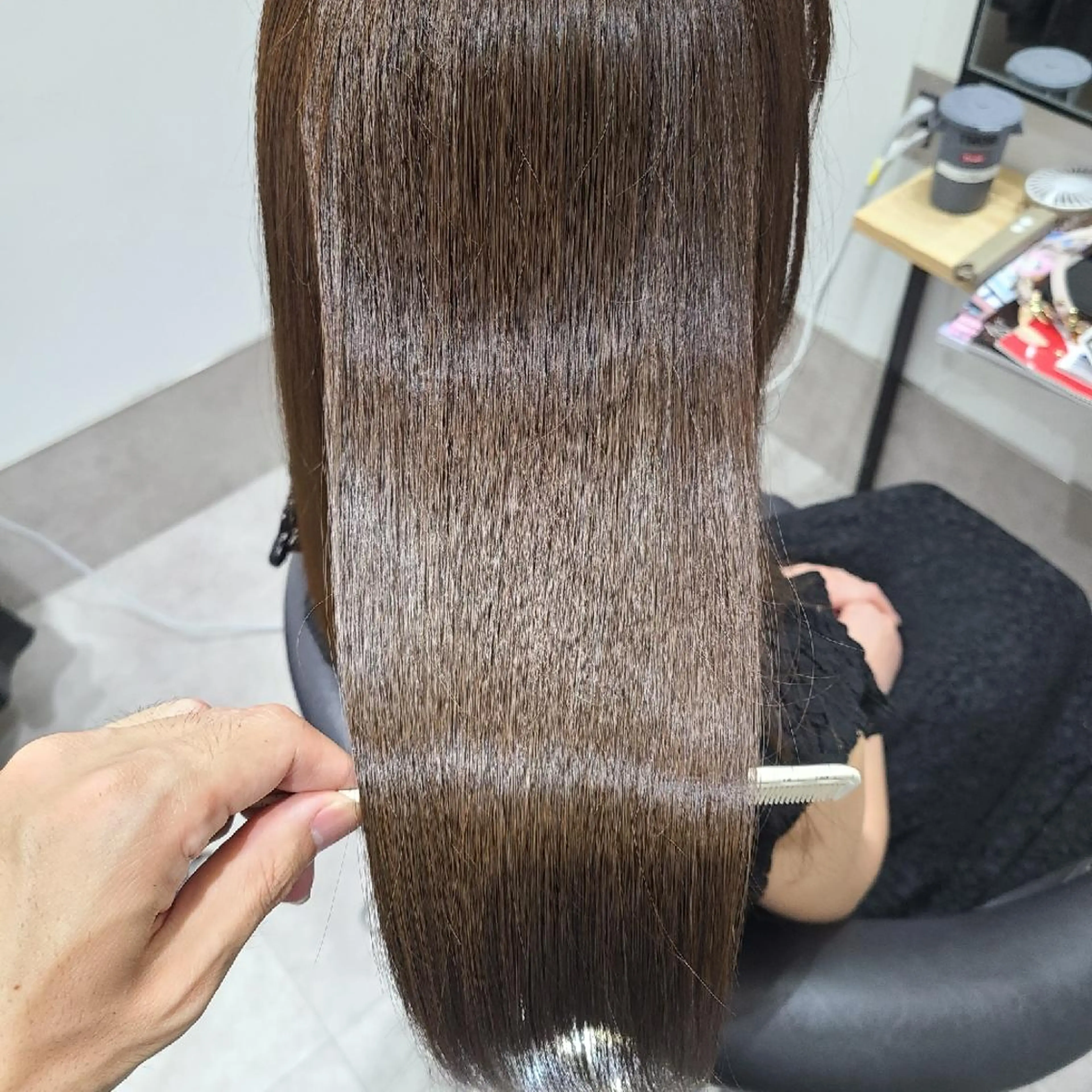 ロング カット 縮毛矯正 トリートメント 🎗️髪質改善・美髪 艶髪🥇小西邦生のヘアスタイル