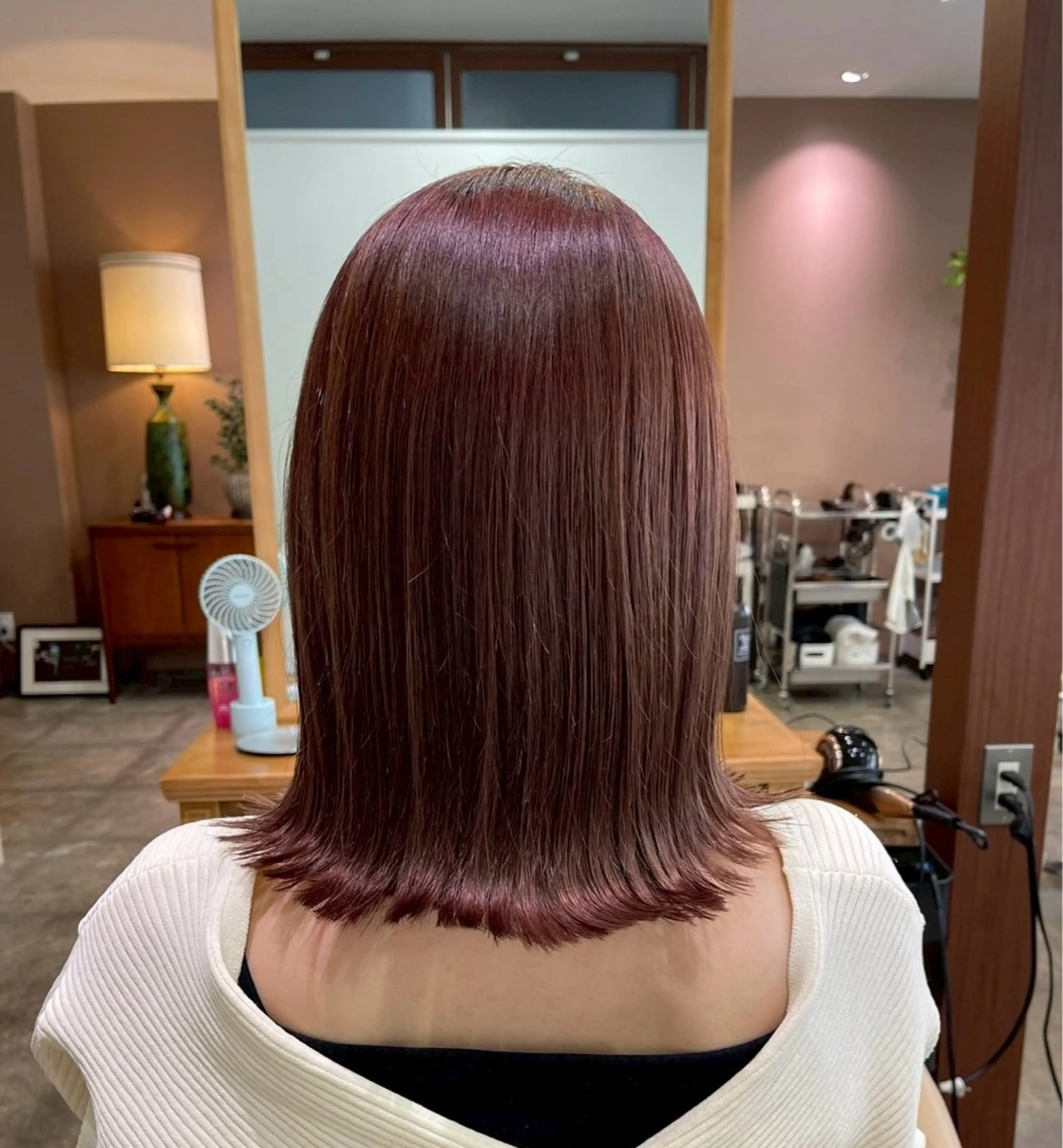 ミディアム カラー ブラウンカラー ✨️赤み消しカラー/ ミルクティーベージュのヘアスタイル