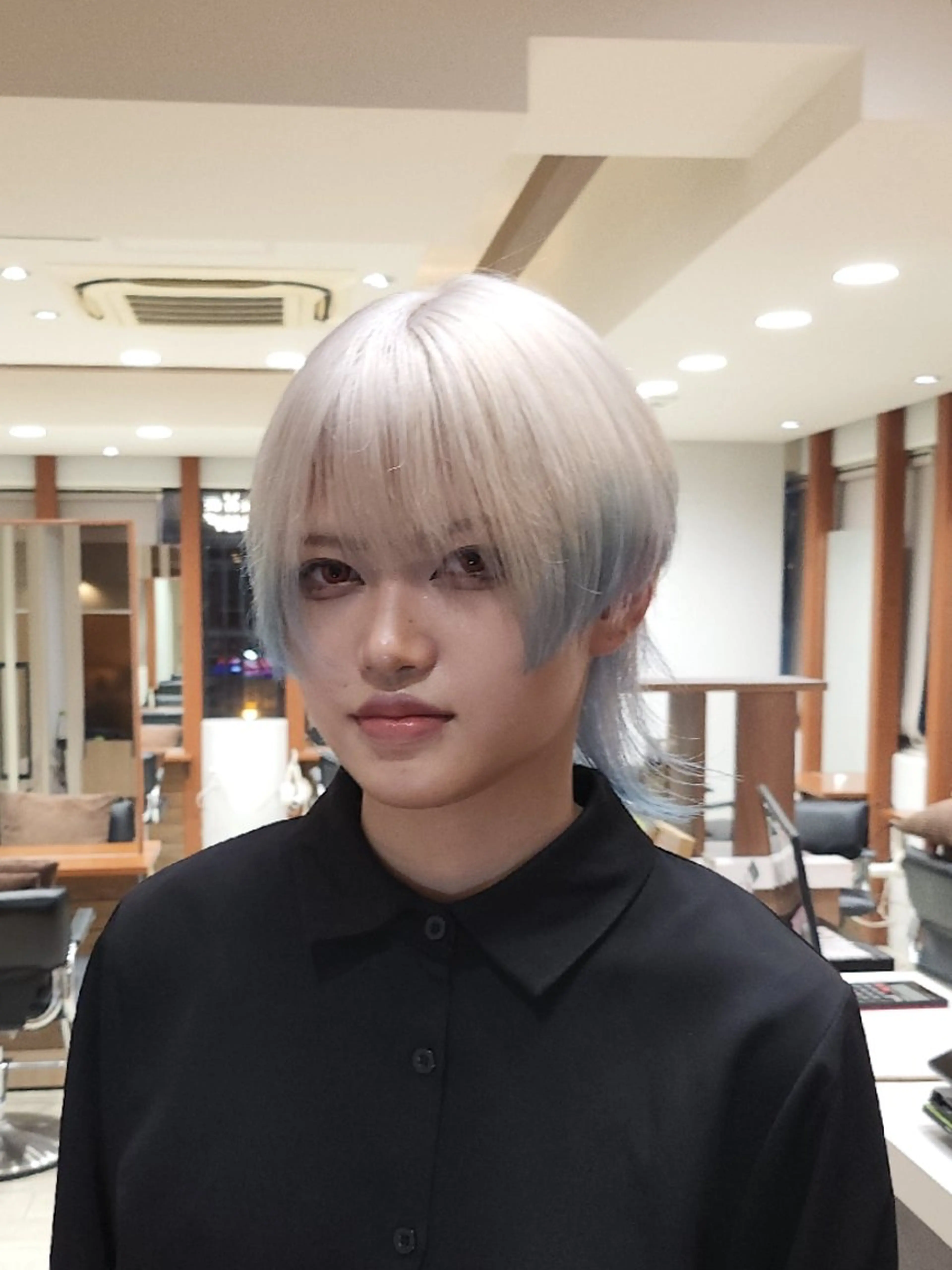 カラー ショート ヘアカラー トリートメント ケアブリーチ特化 same 🦈のヘアスタイル