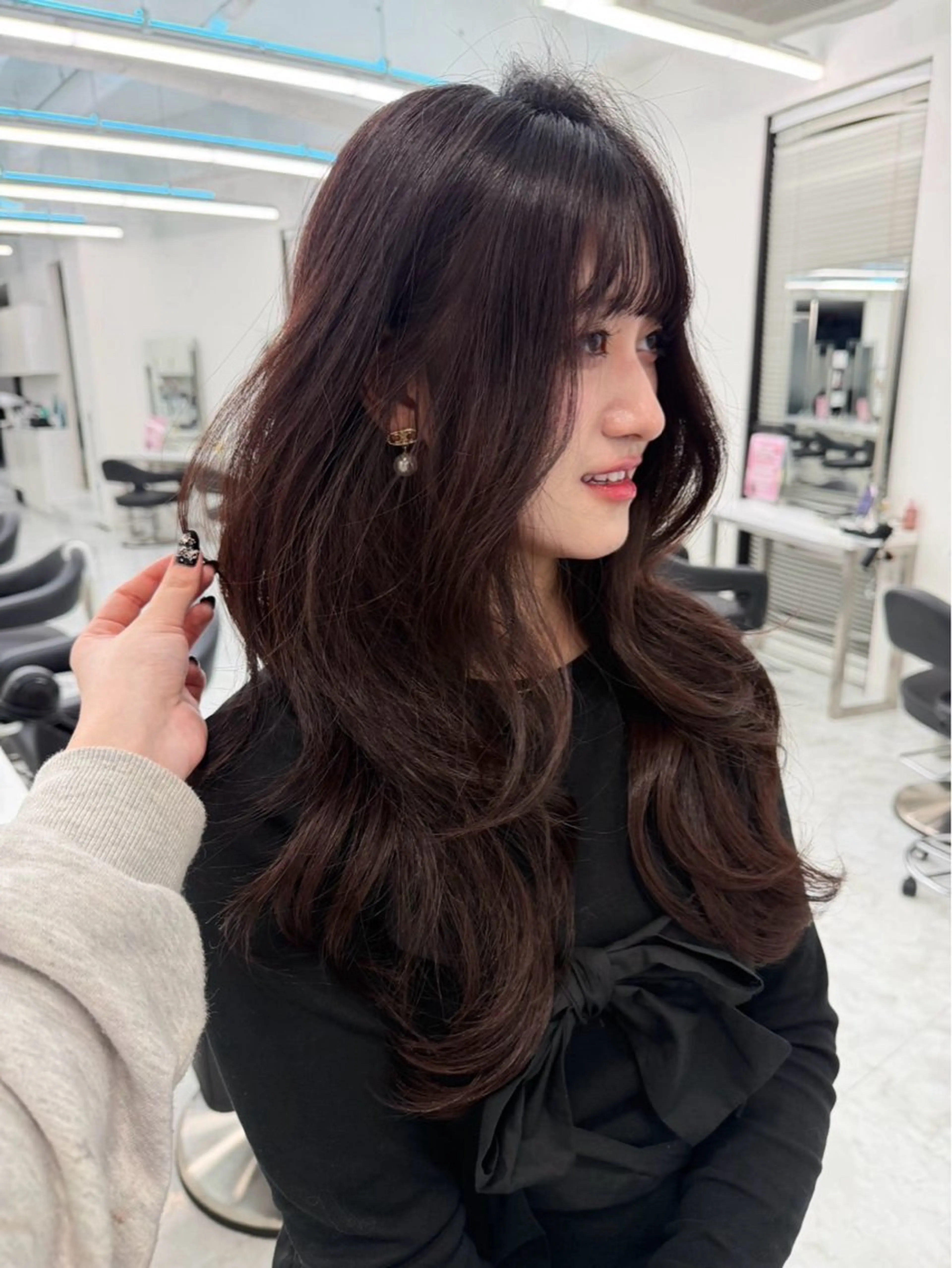 カラー カット ヘアカラー niina🖤 透明感×レイヤーのヘアスタイル