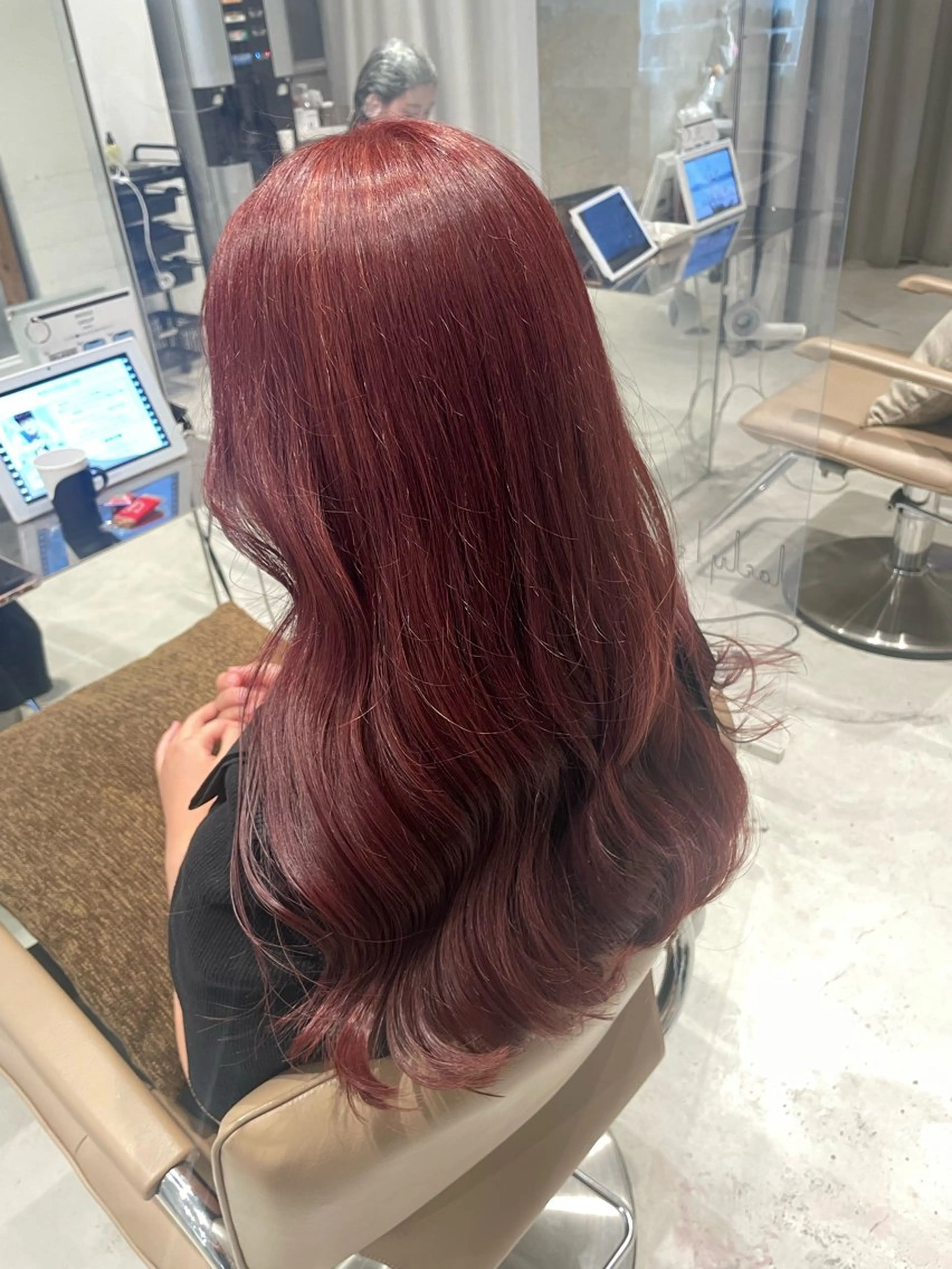 ロング カラー ヘアカラー loely 💞miyuのヘアスタイル