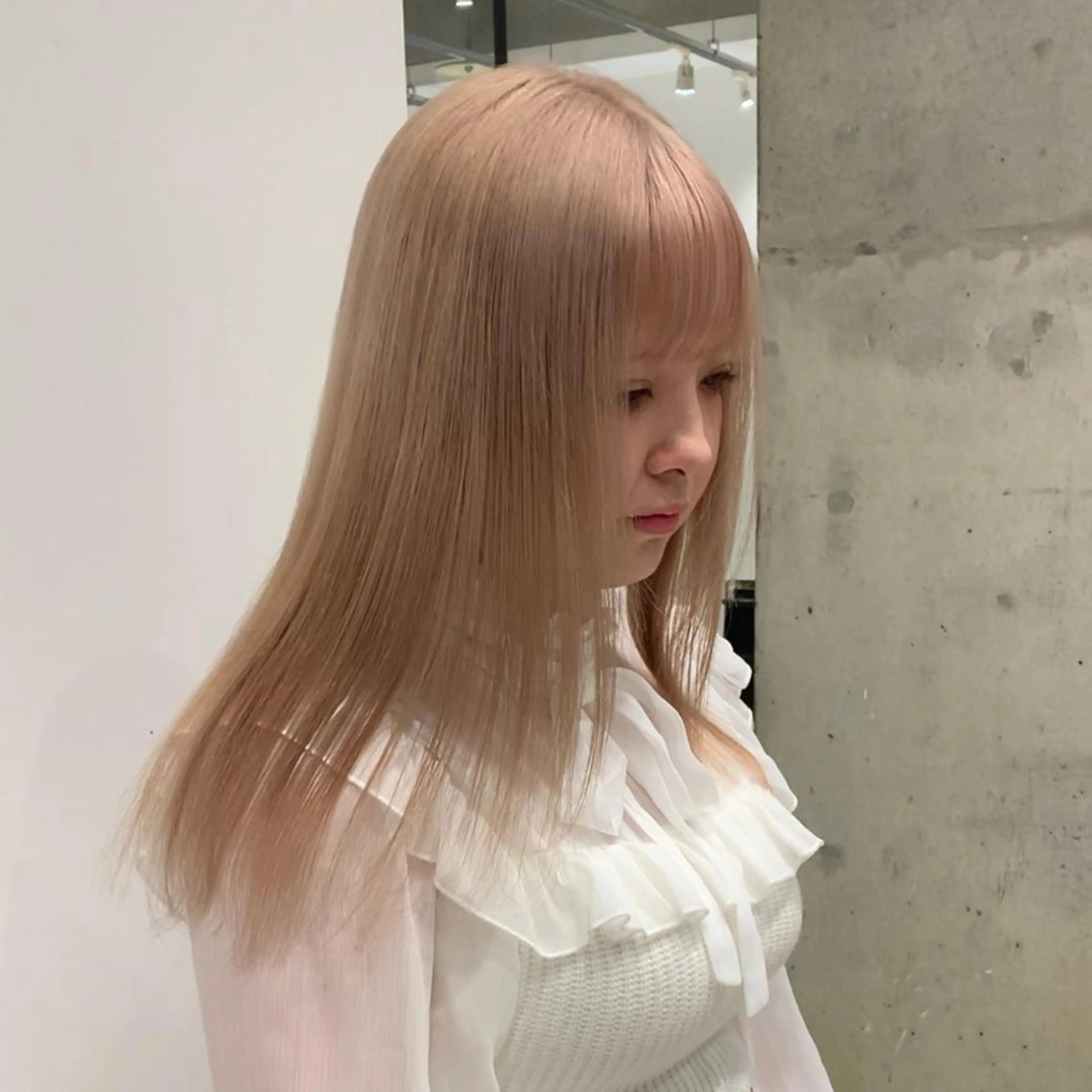 ロング カラー カット ヘアカラー トリートメント れい🫧 ハイトーン特化のヘアスタイル