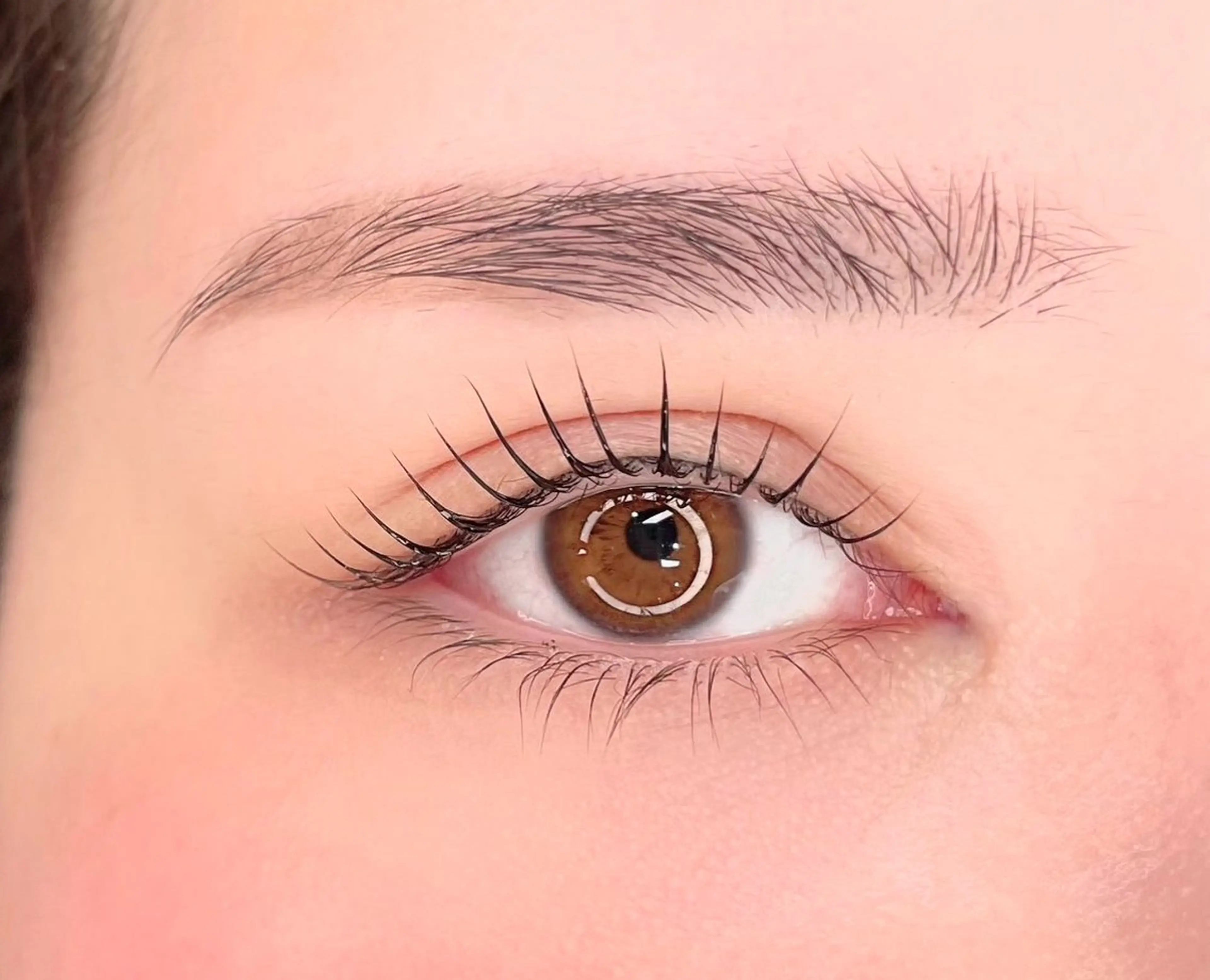 マツエク・マツパ まつげパーマ e.moa airiの眉毛・アイブロウイメージ