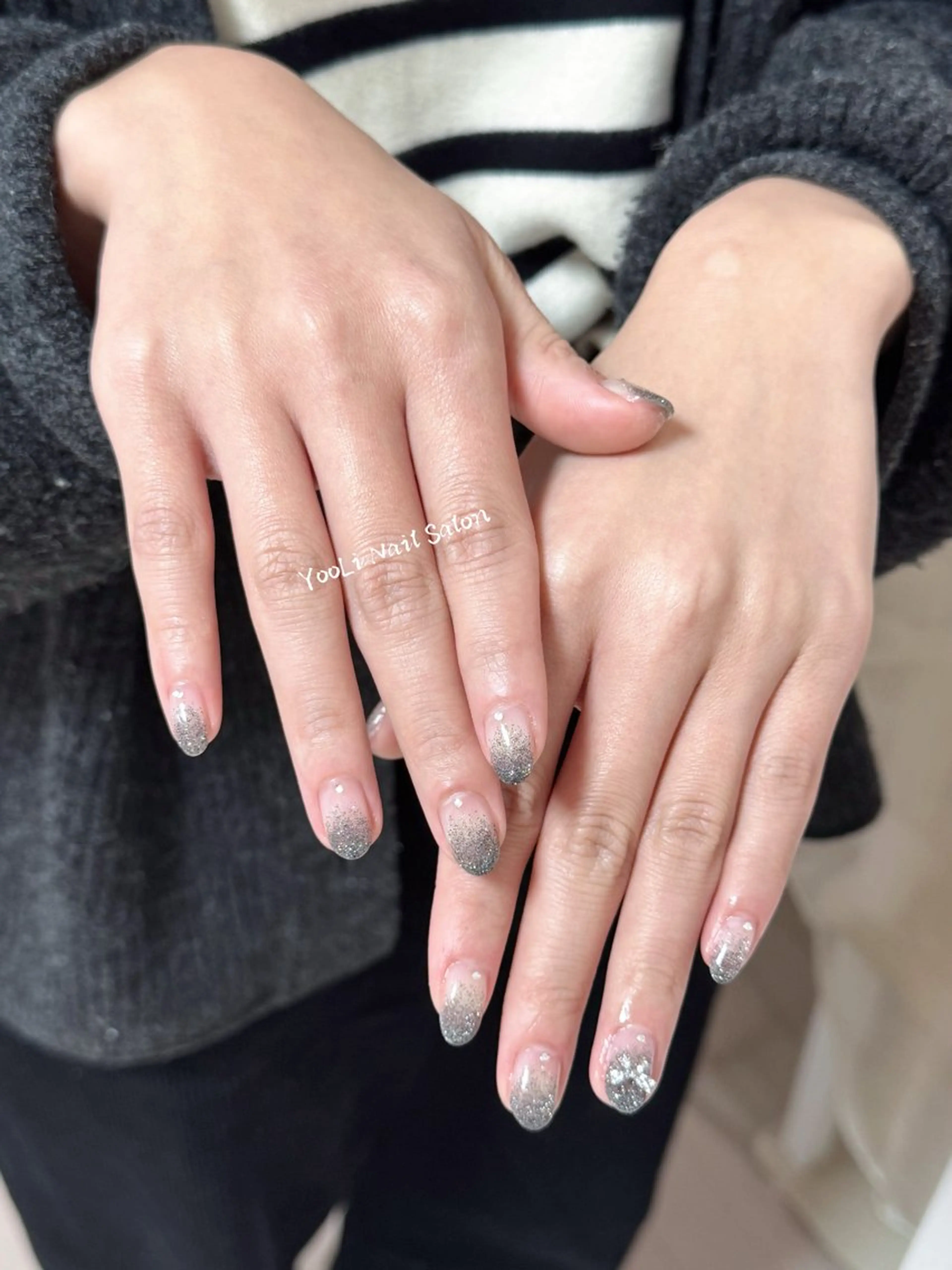 ネイル フレンチネイル グラデーション キラキラネイル 韓国ネイル マグネットネイル ハンドネイル 🎀🎀YooLi Nail Salonのネイルデザイン