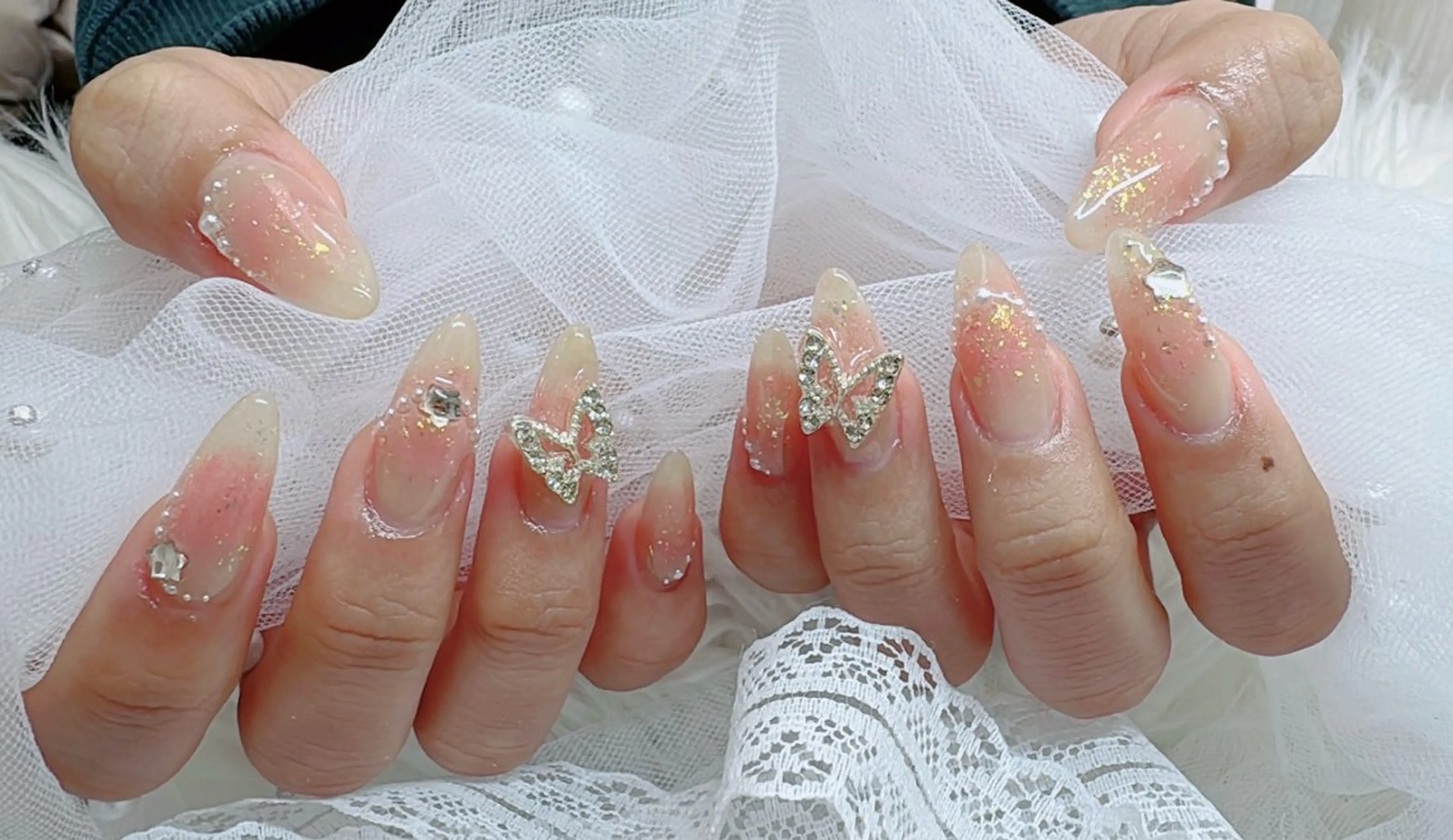 ネイル ハンドネイル ハンドケア Moon Nail ナナのネイルデザイン