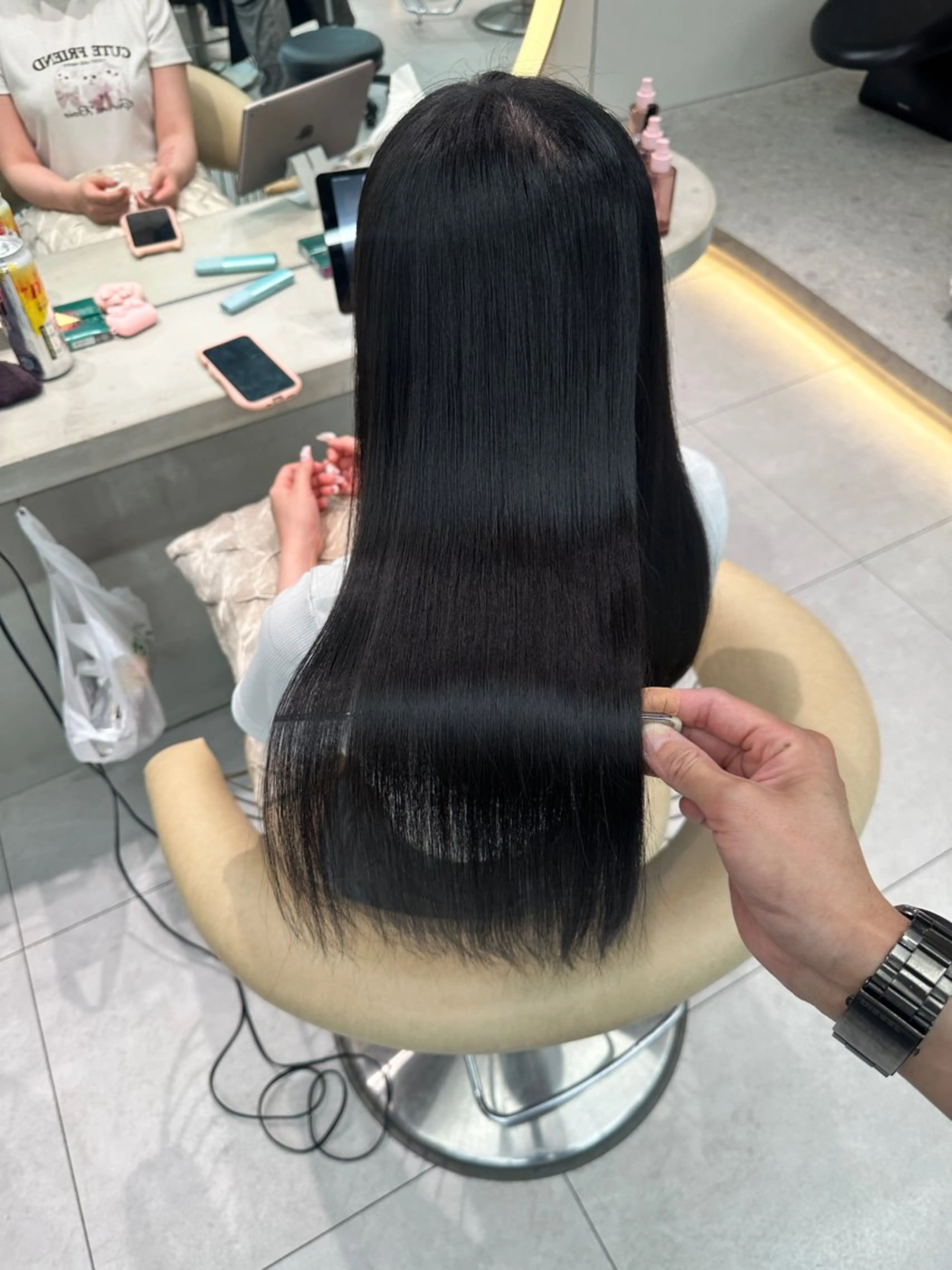 セミロング カラー カット 縮毛矯正 トリートメント 《髪質改善✖️オリー ブ🧸》小嶋拓也のヘアスタイル