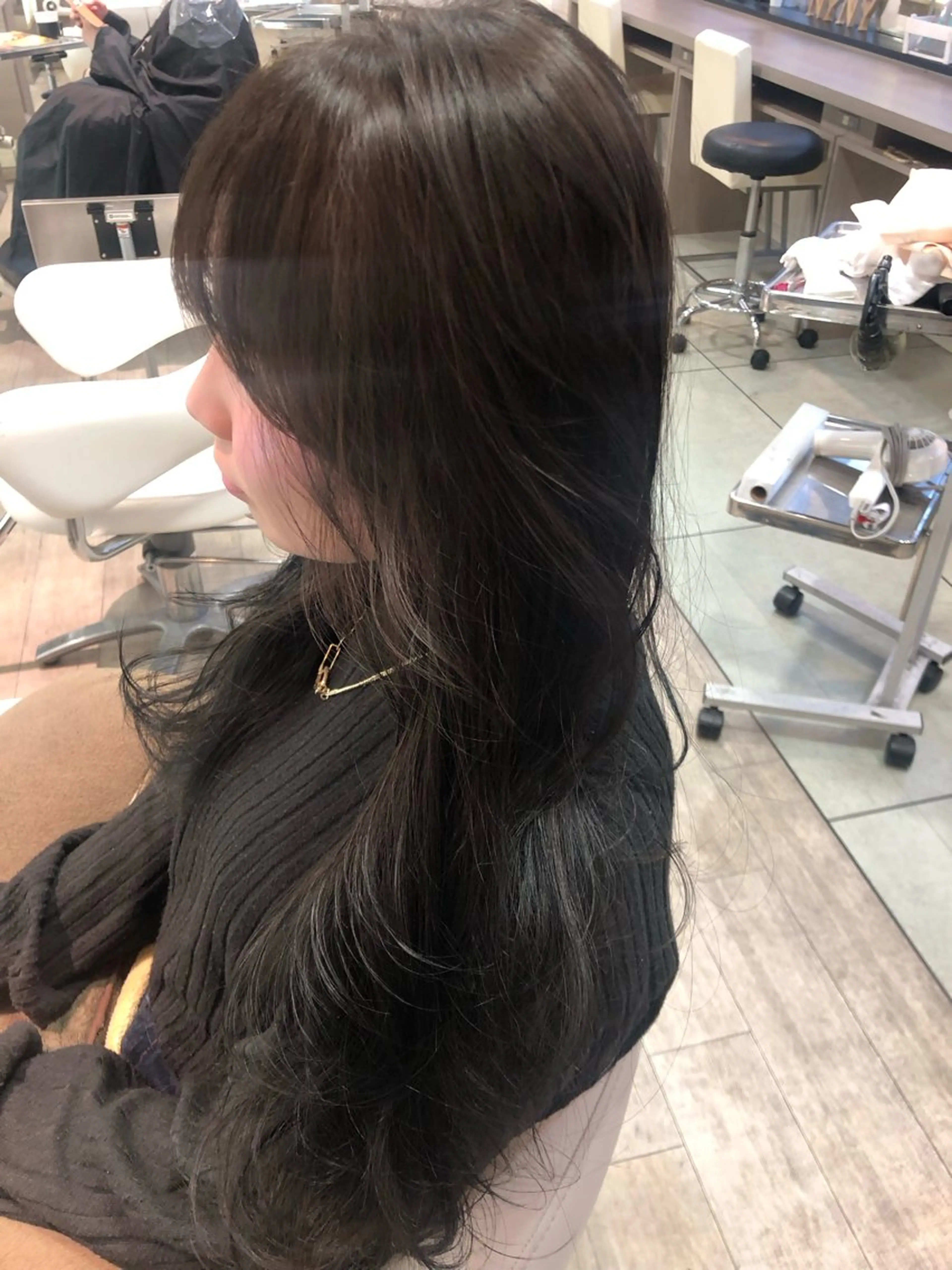 ロング カラー ブラウンカラー チョコレートブラウン 透明感カラー 髪質改善 門田 恭弥のヘアスタイル