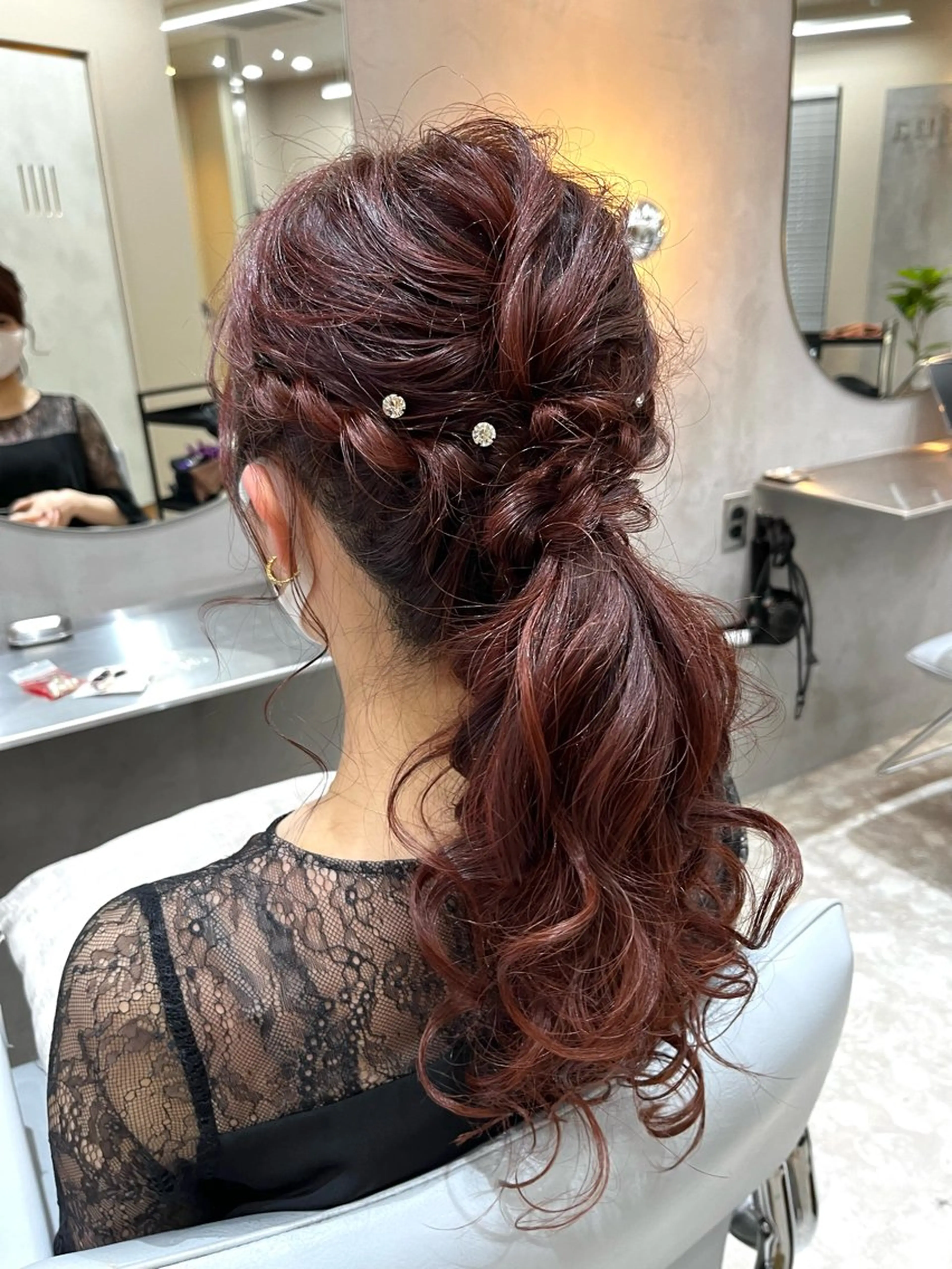 セミロング ヘアセット ERENA💚 ヘアアレンジのヘアスタイル