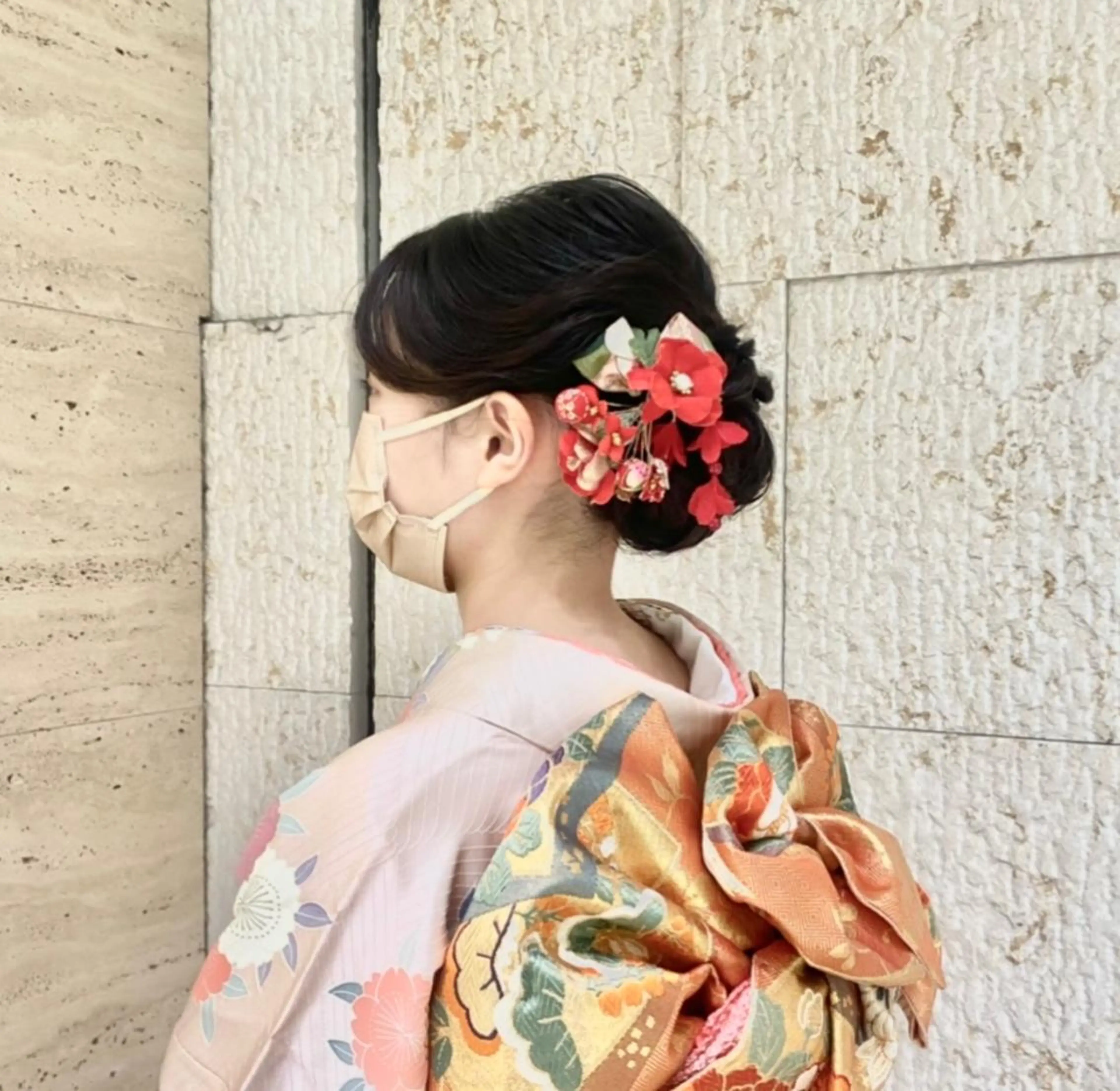 【お出かけお着物ヘアアレンジ】お出かけ前のヘアアレンジ。日常との変化をお楽しみください😊の写真