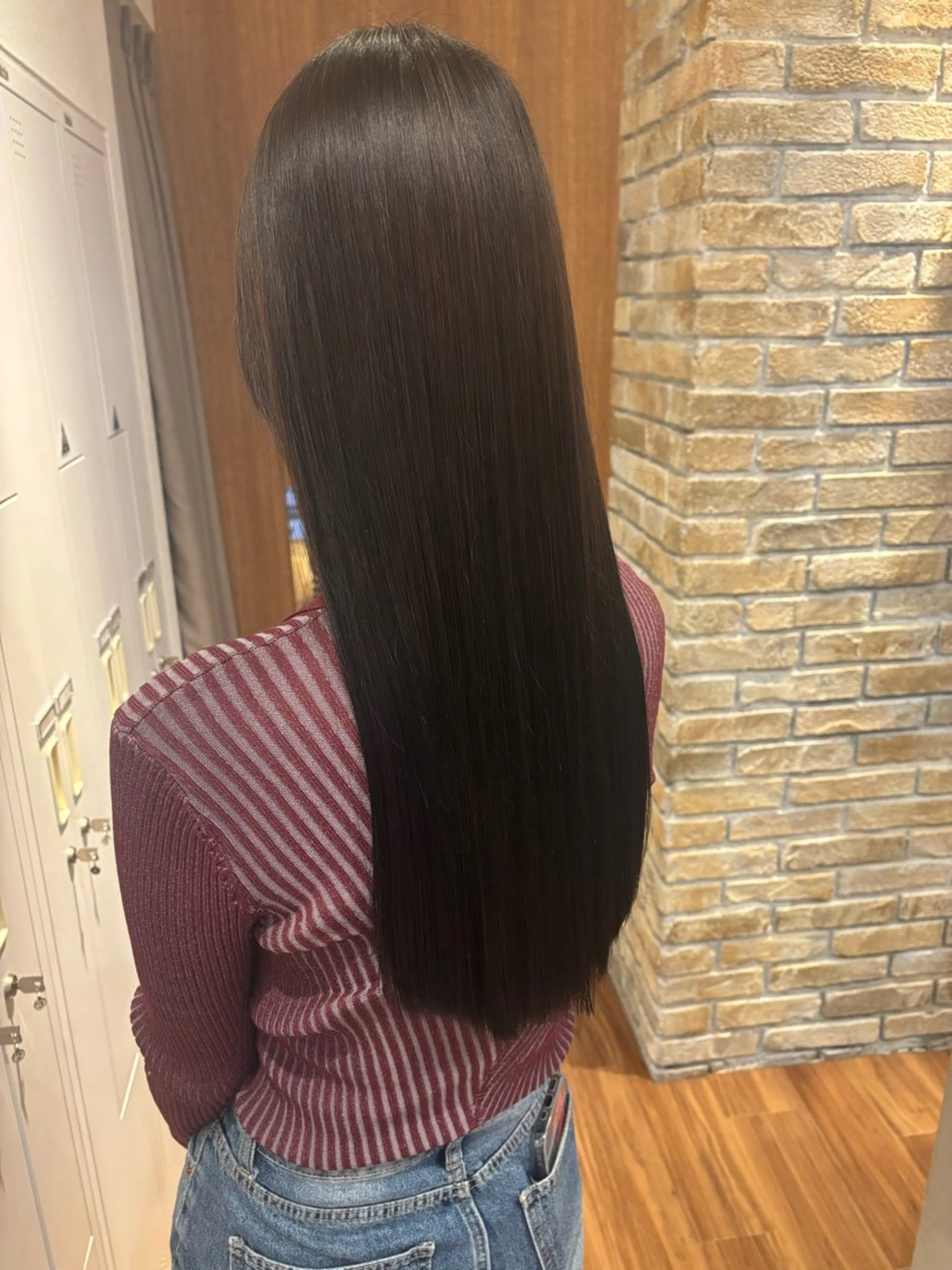 カラー グレージュ オレンジ 永山 日菜のヘアスタイル