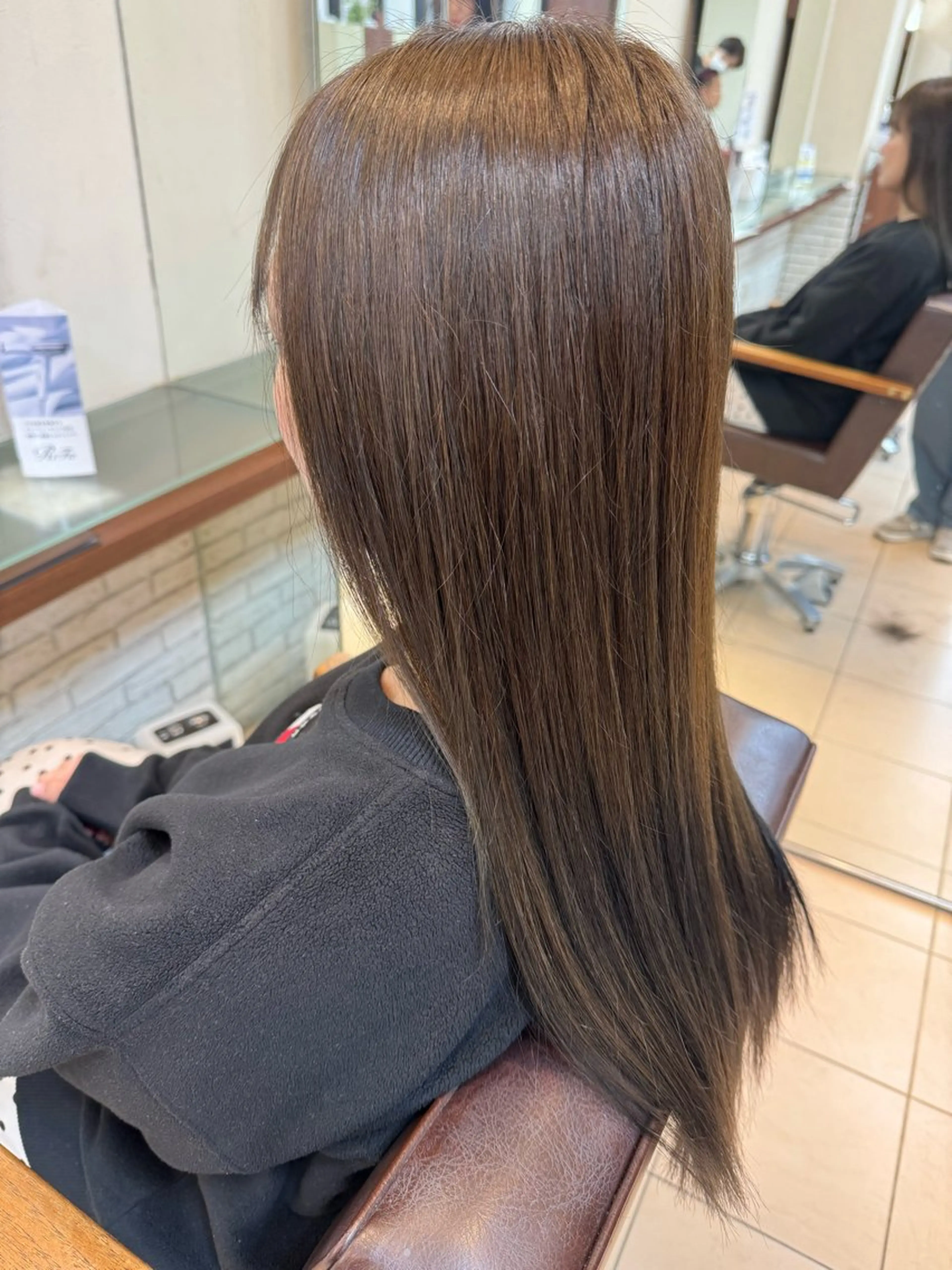 ロング カラー ヘアカラー トリートメント 富澤あゆみ/髪質改善 /レイヤーカットのヘアスタイル