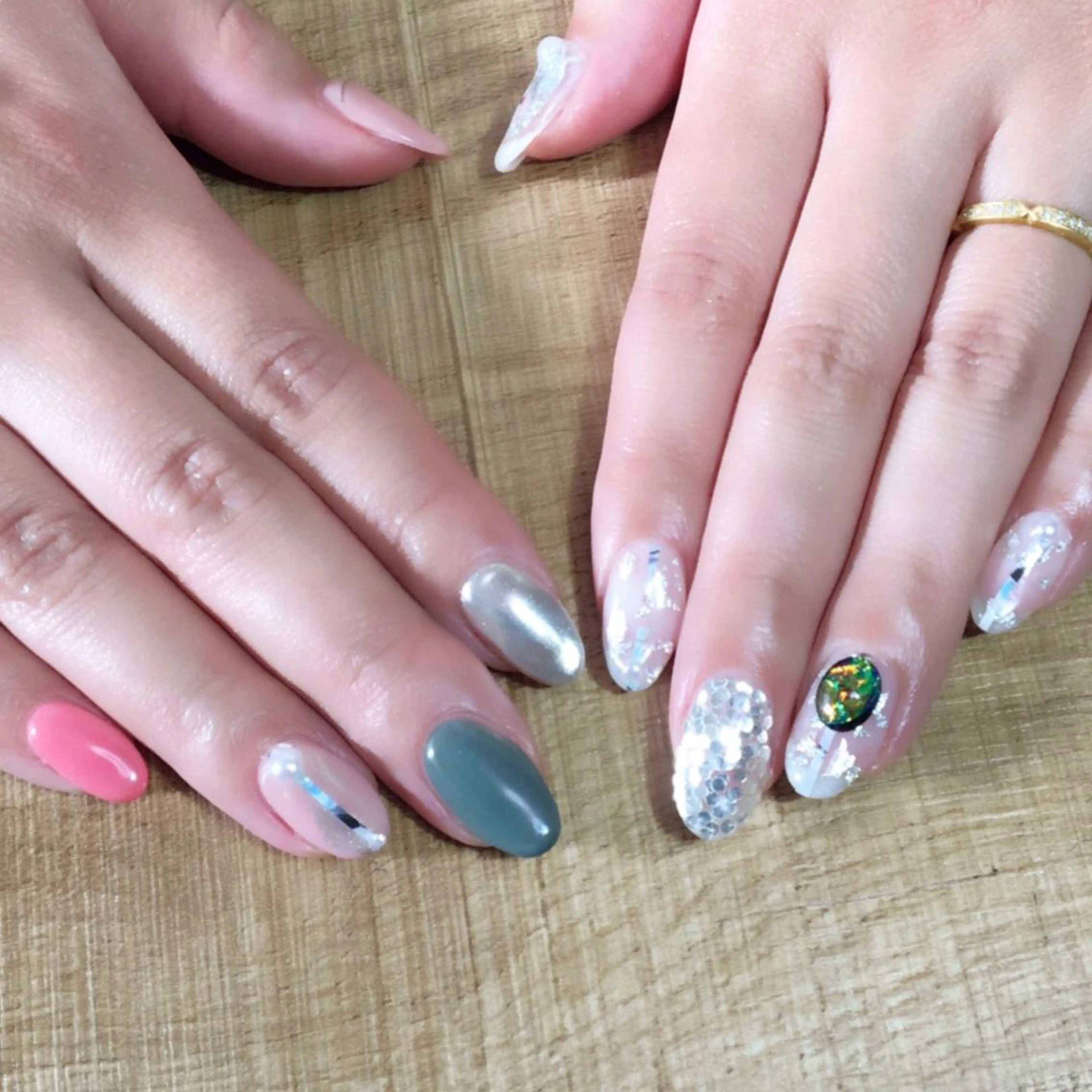 ネイル ツメトマツゲ .のネイルデザイン