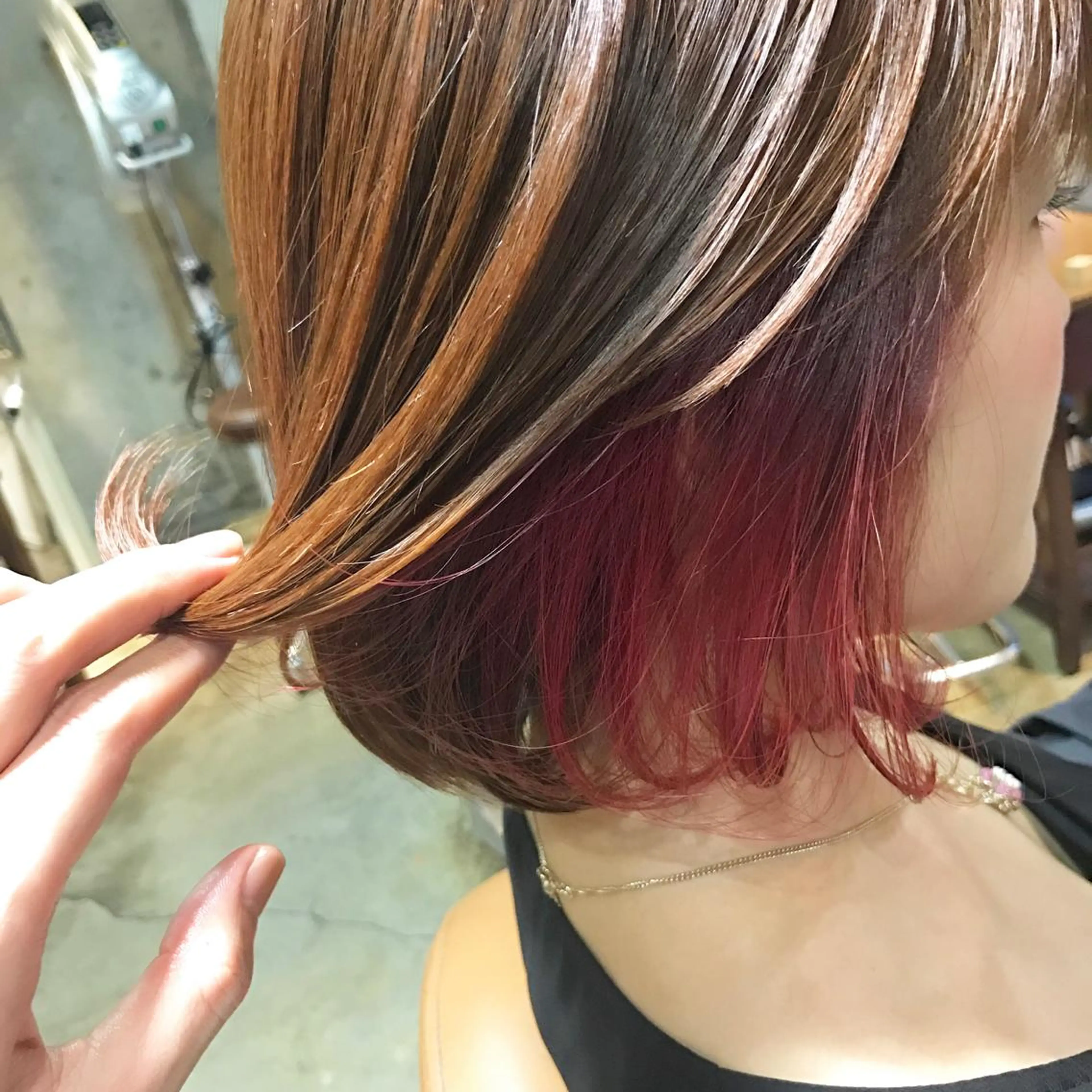 ショート カラー ブリーチ インナーカラー サロンドミルク 原宿のヘアスタイル