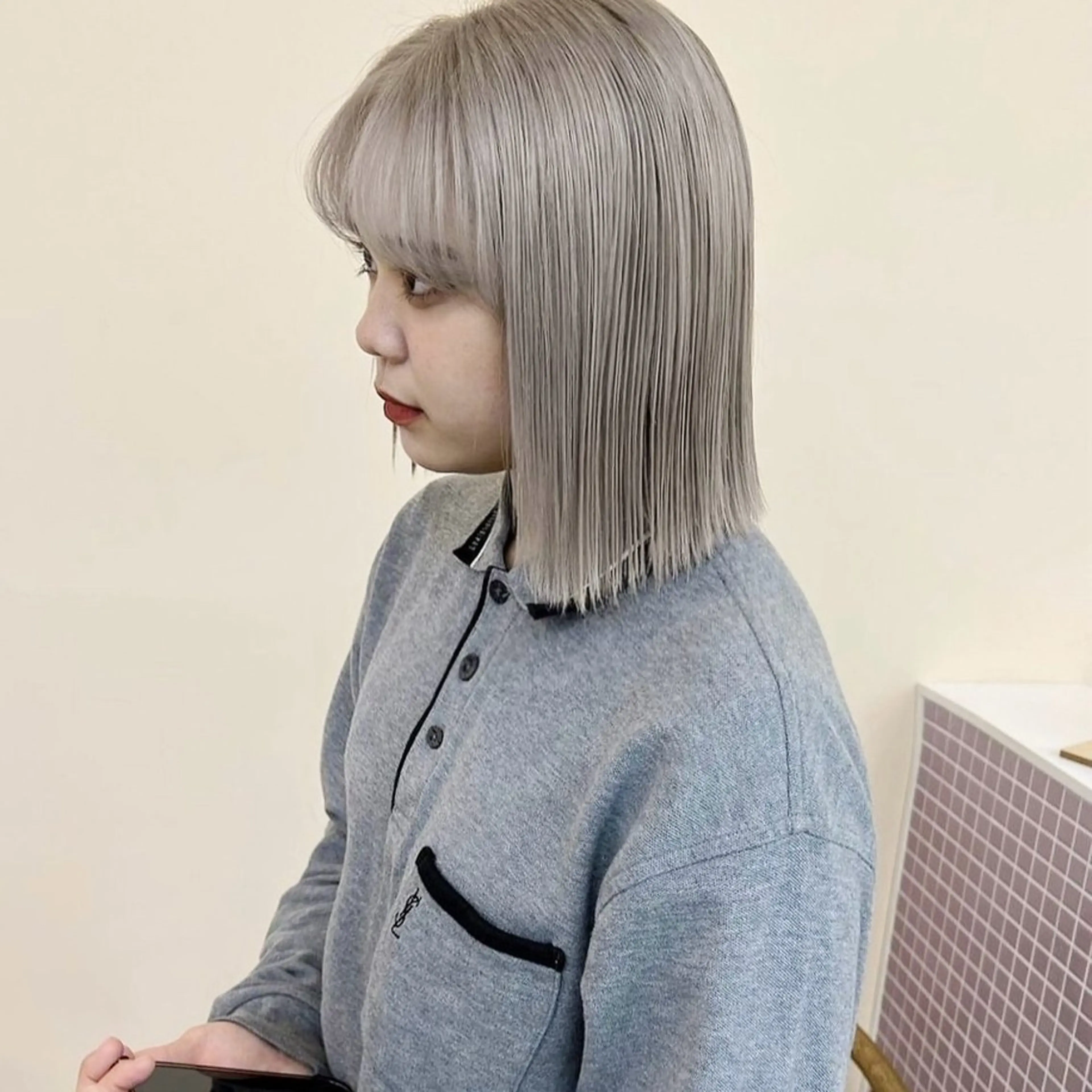 ミディアム 舟橋耀/ブリーチカラ ー/レイヤーカットのヘアスタイル