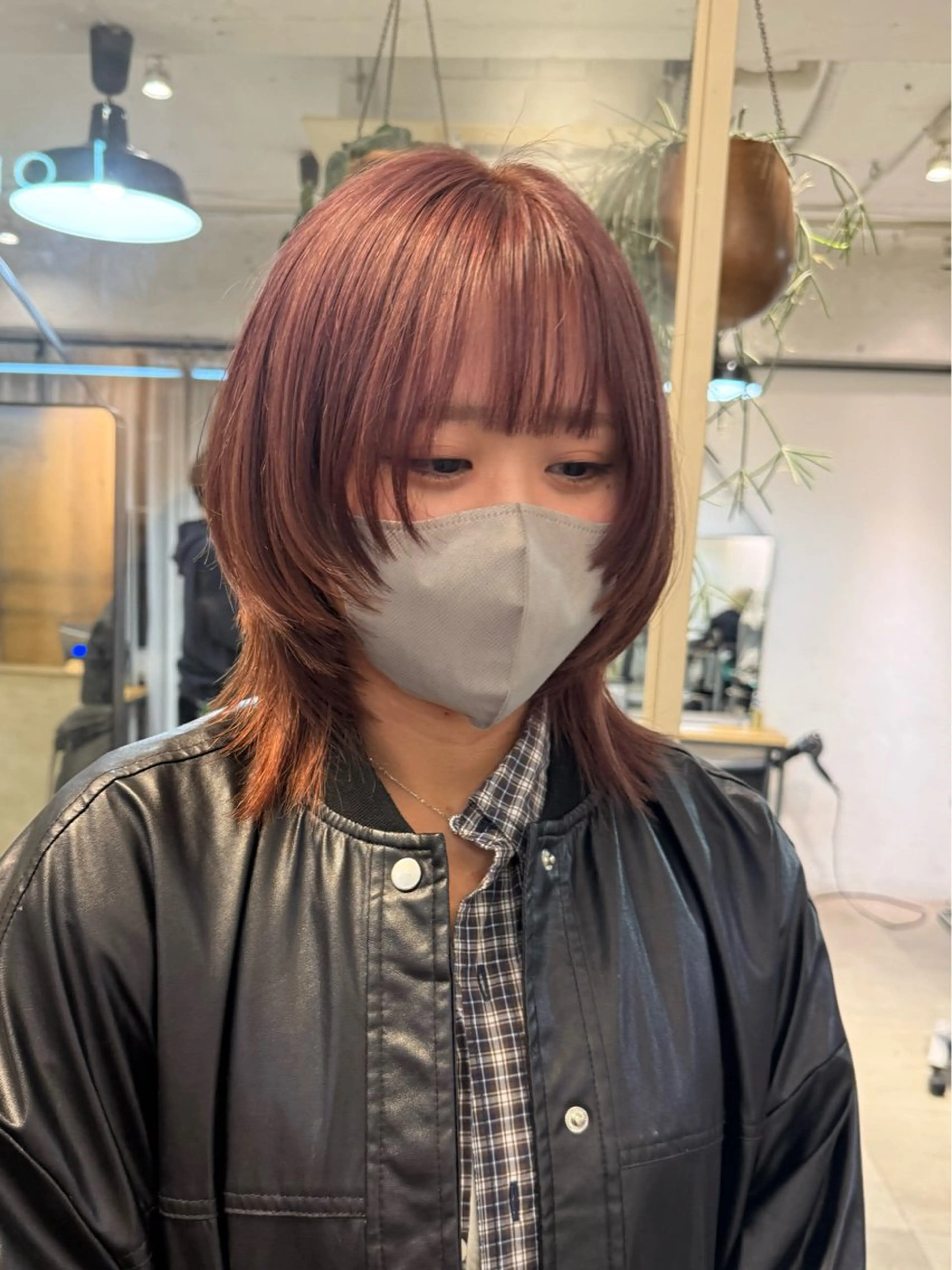 ミディアム カラー ミルクティー× グレージュMOMOのヘアスタイル