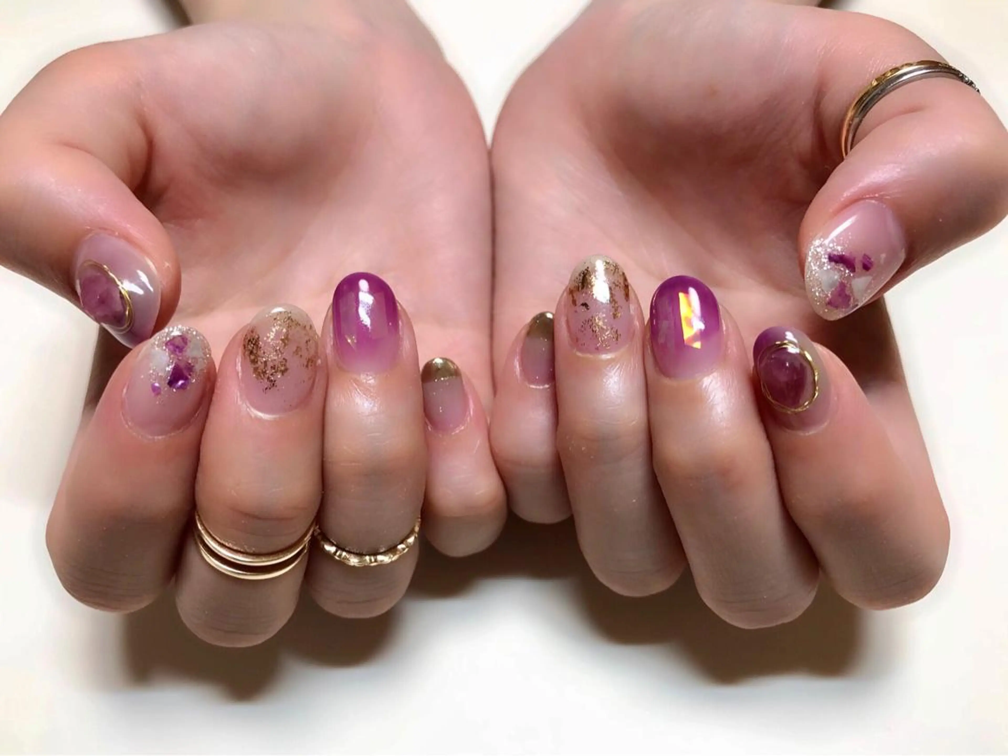 ネイル ニュアンスネイル ストーンネイル 'mm  (ミリ) ＭＡＮＡＭＩのネイルデザイン