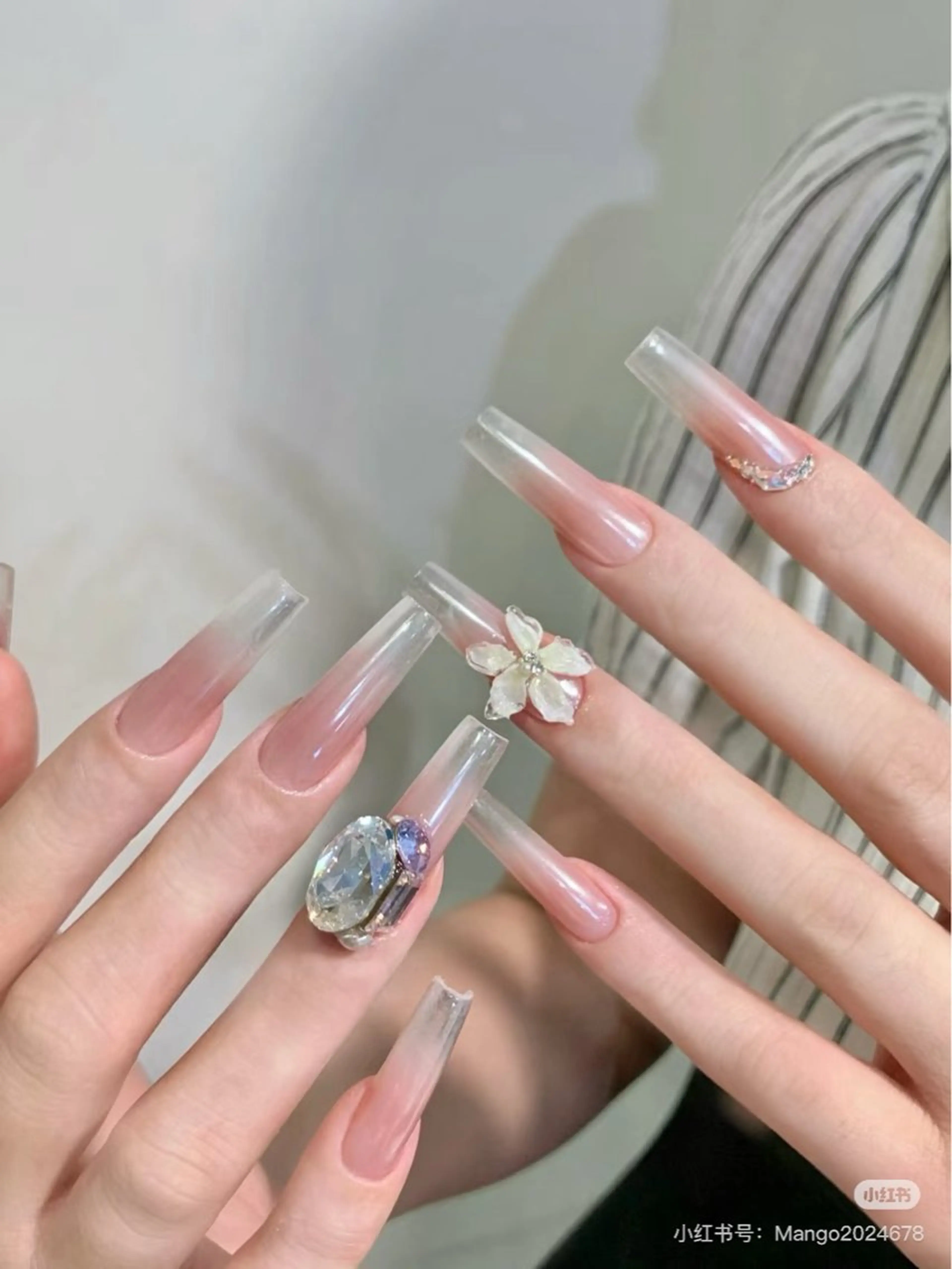 ネイル アートネイル チークネイル 長さ出し フットネイル ジェルネイル ハンドネイル ハンドケア ラッキーネイルサロン 西川口東口店のネイルデザイン