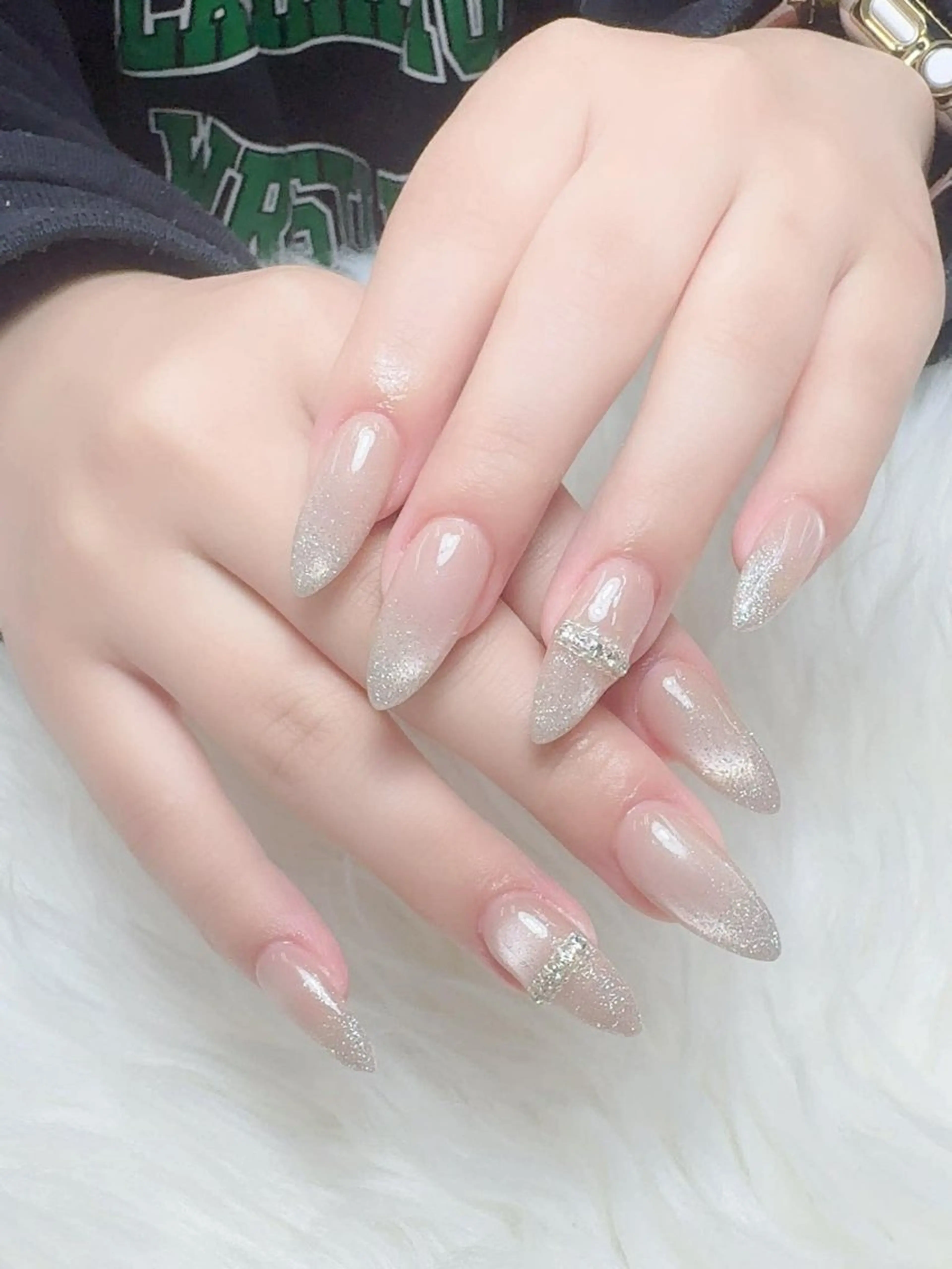ネイル フレンチネイル グラデーション 韓国ネイル マグネットネイル ミラーネイル ハンドネイル ハンドケア Hara Nail 【パラジェル使用】のネイルデザイン