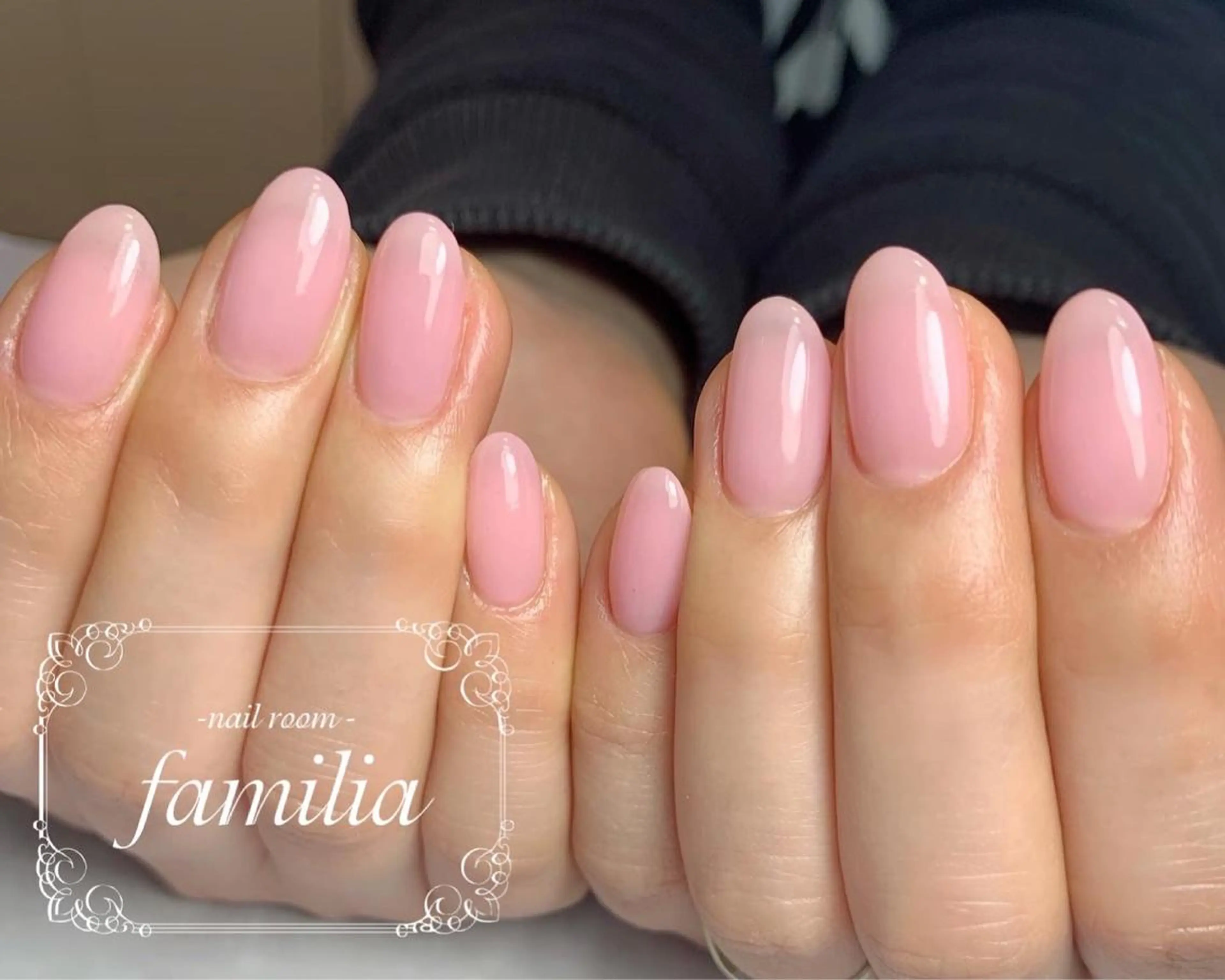 ネイル ハンドネイル -nailroom- familiaのネイルデザイン