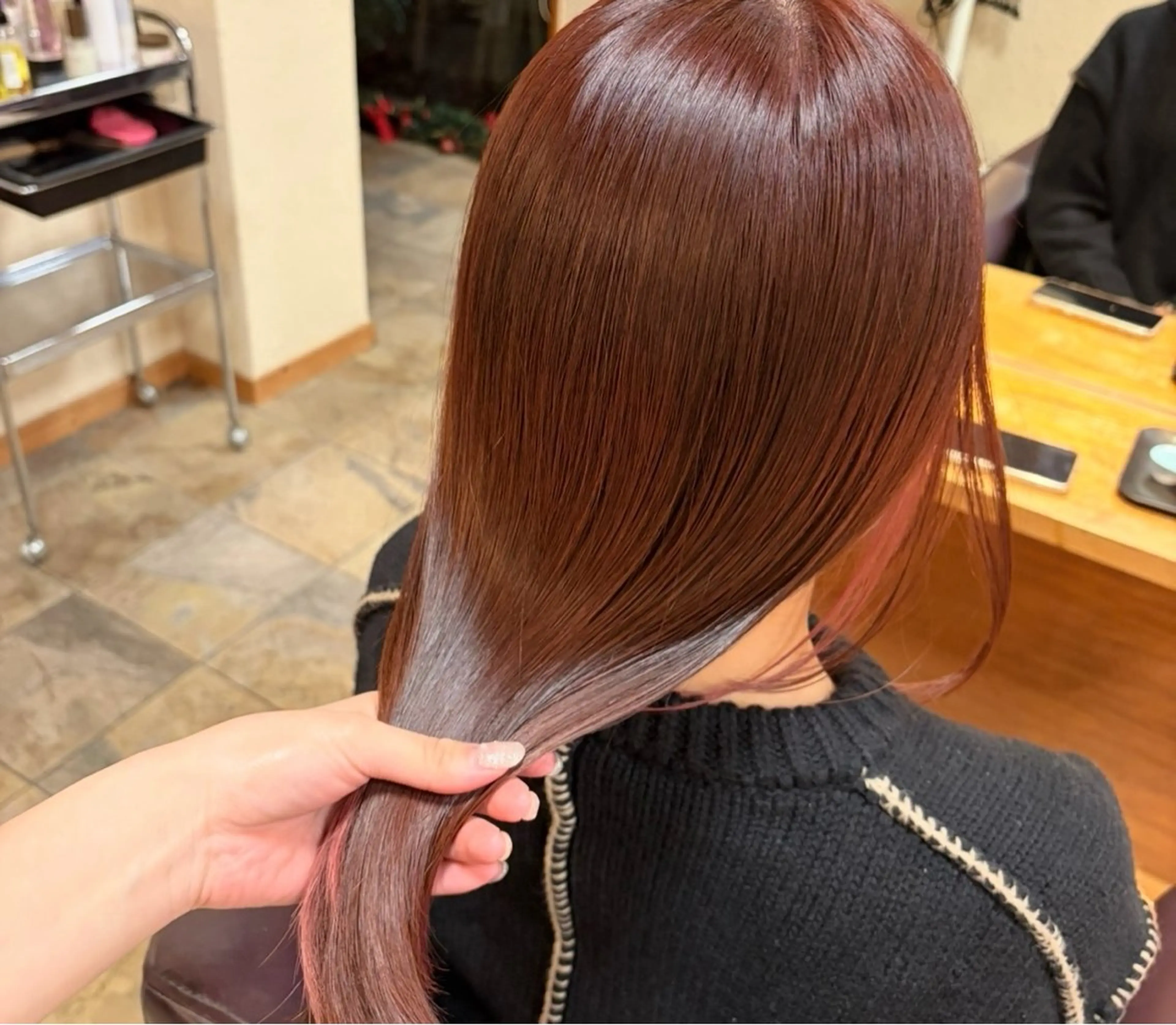 セミロング 松浦 萌のヘアスタイル